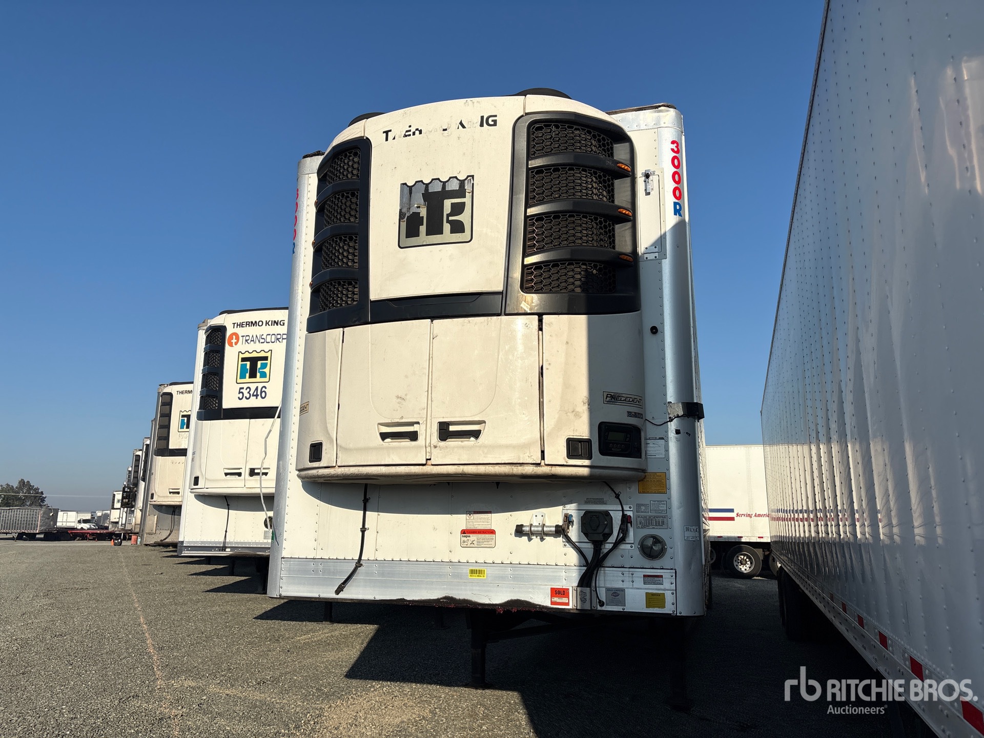 General Appearance with Foto, angolo anteriore sinistro