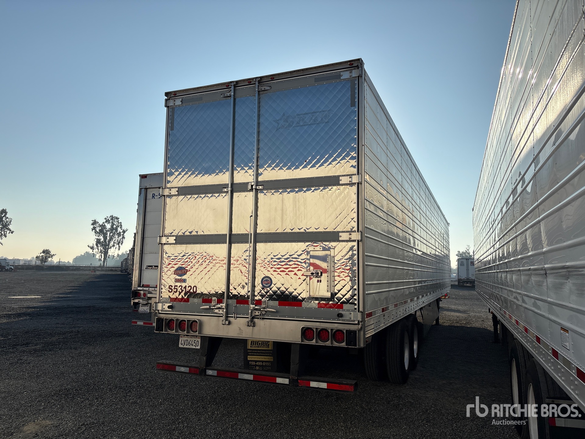 General Appearance with Foto, angolo anteriore sinistro