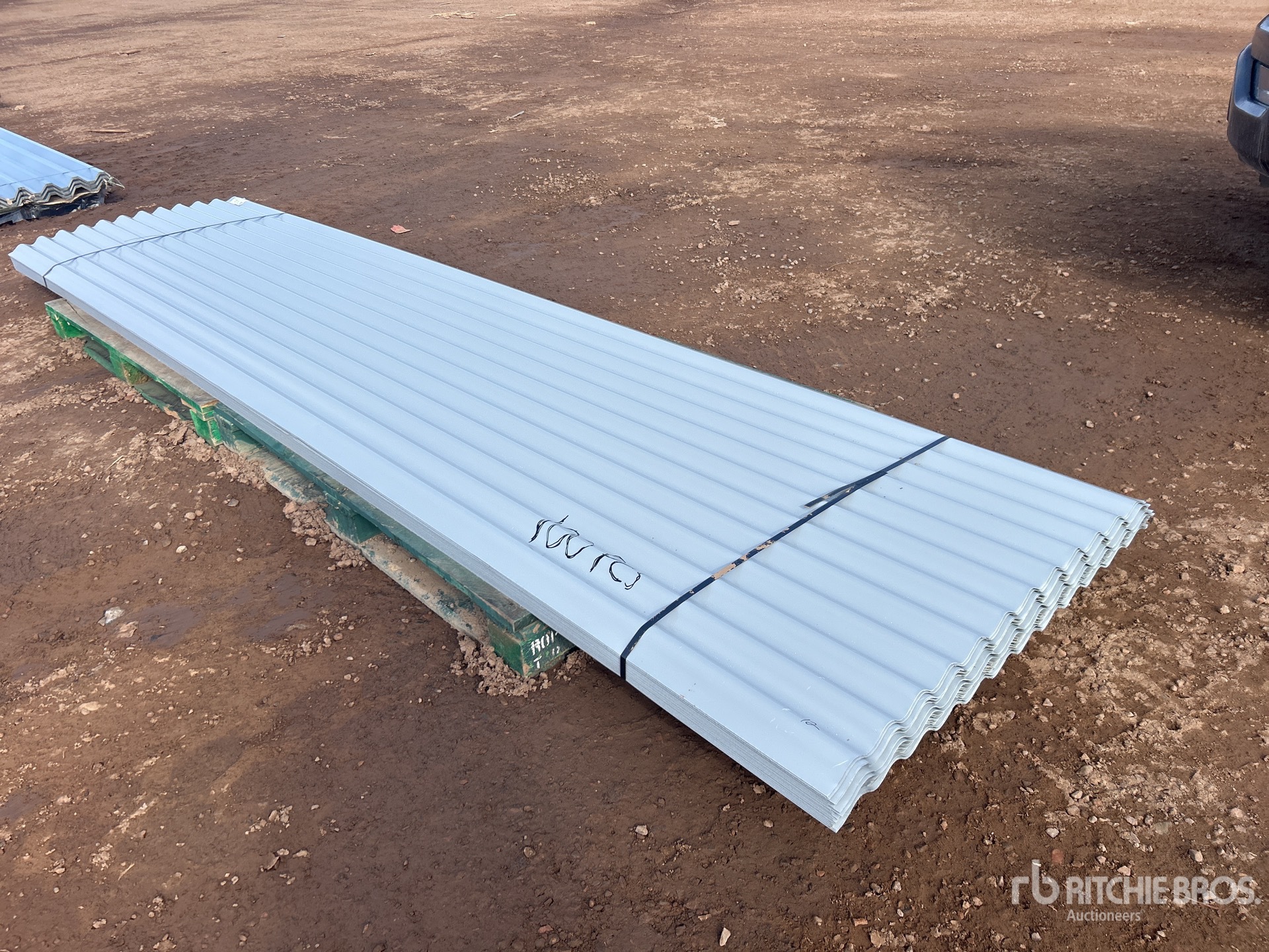 General Appearance with Bild, Ecke hinten rechts