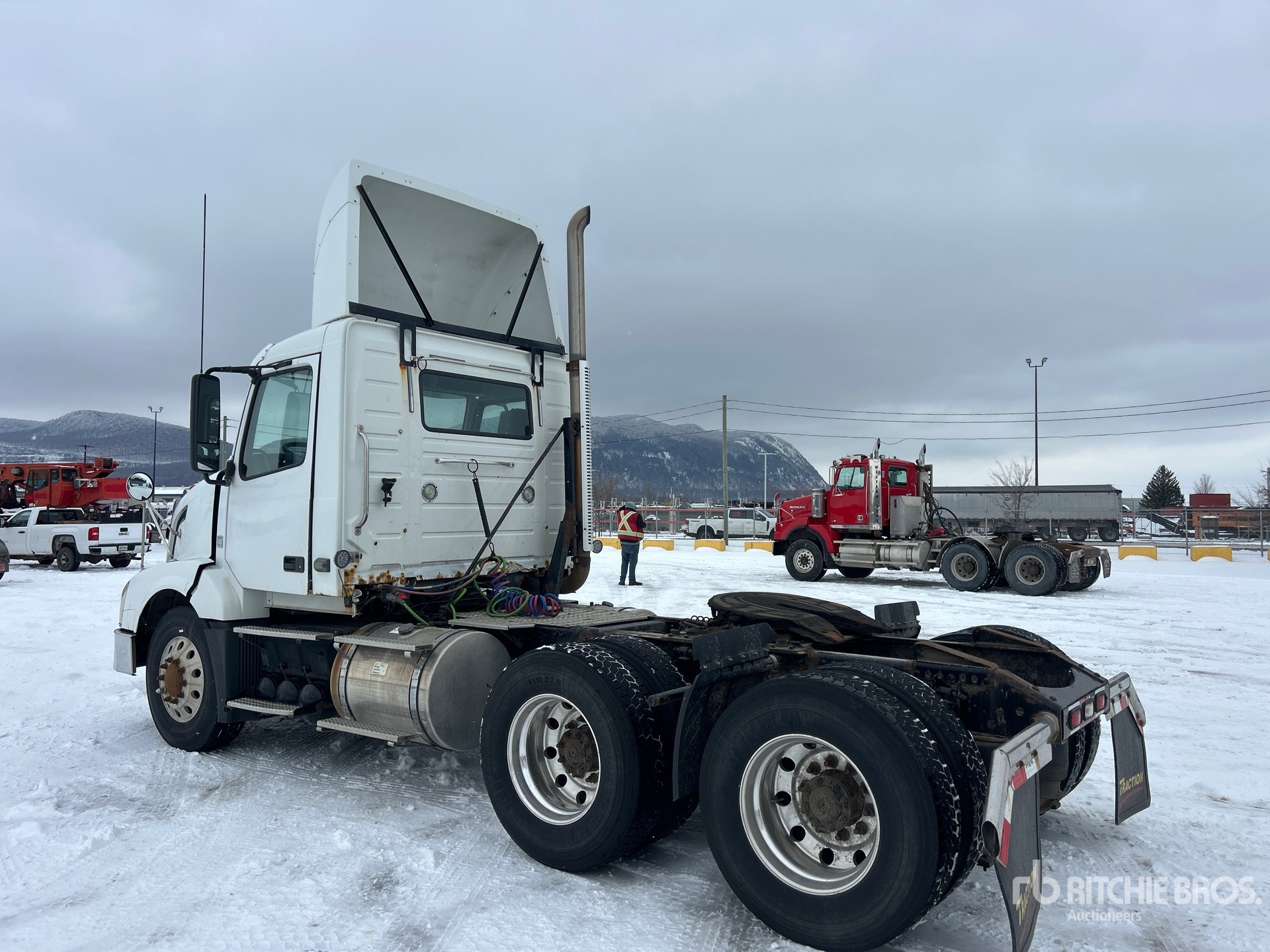 General Appearance with Bild, Ecke hinten links