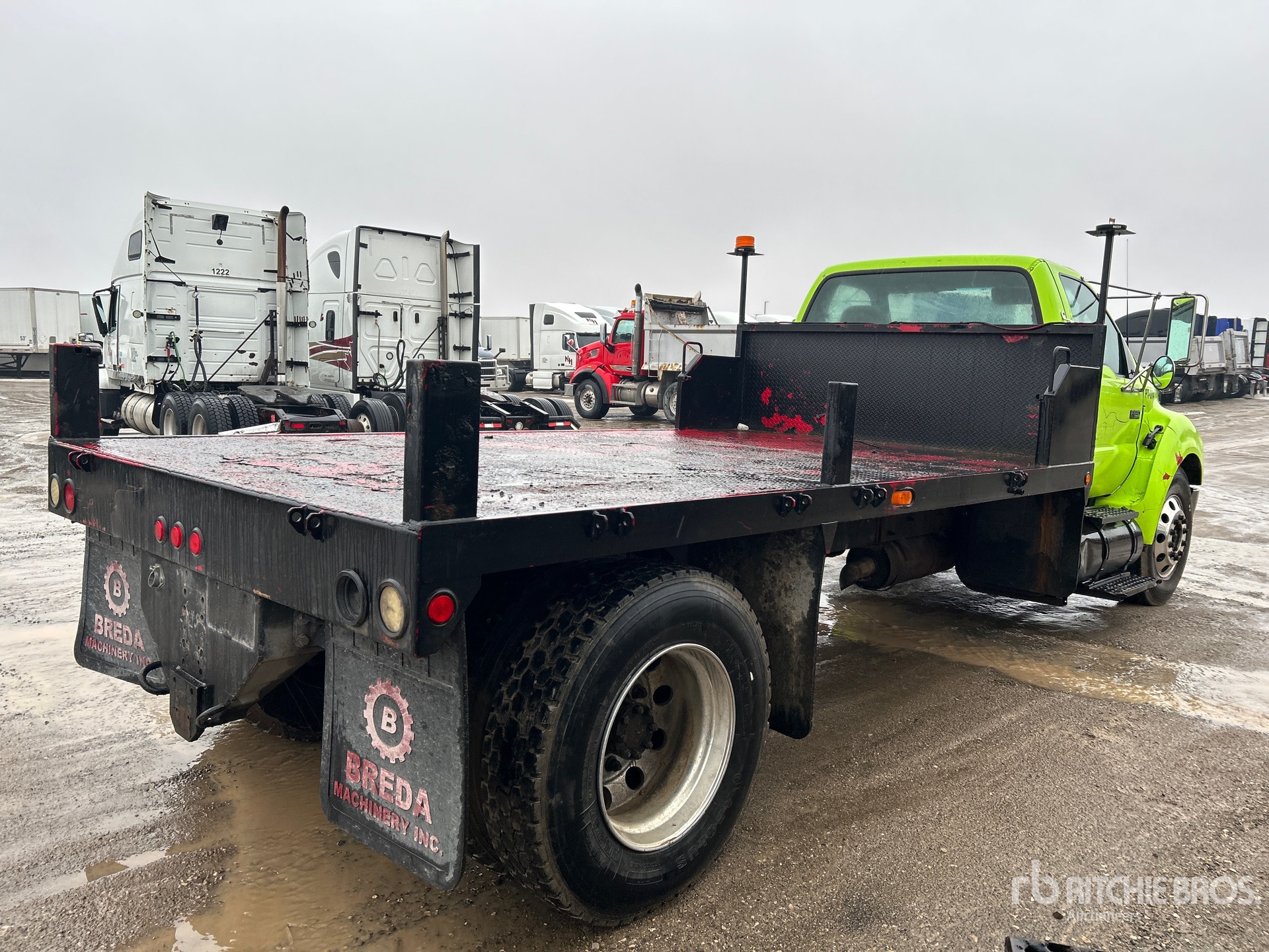 General Appearance with Bild, Ecke hinten rechts