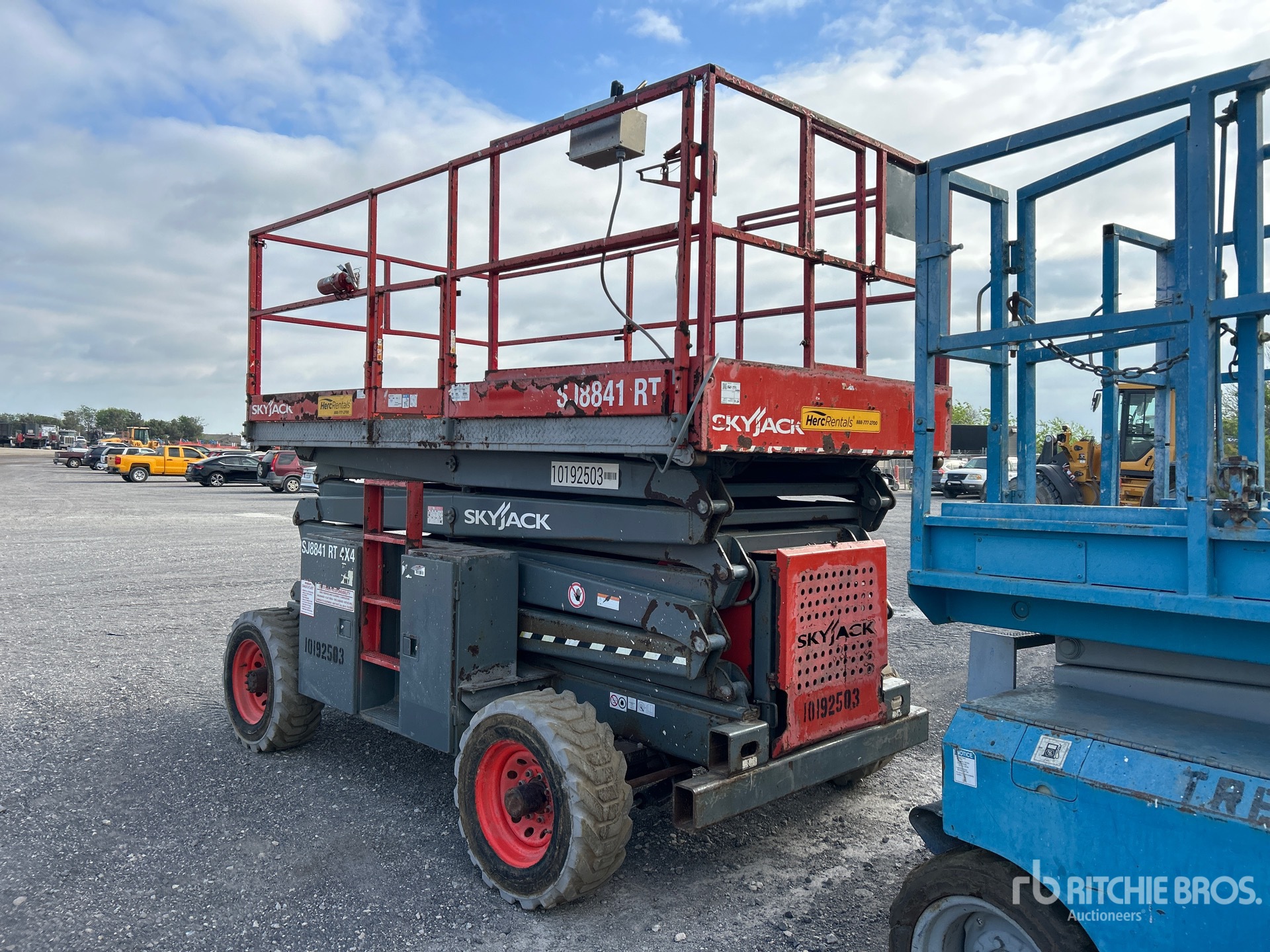 General Appearance with Picture, Right Front Corner