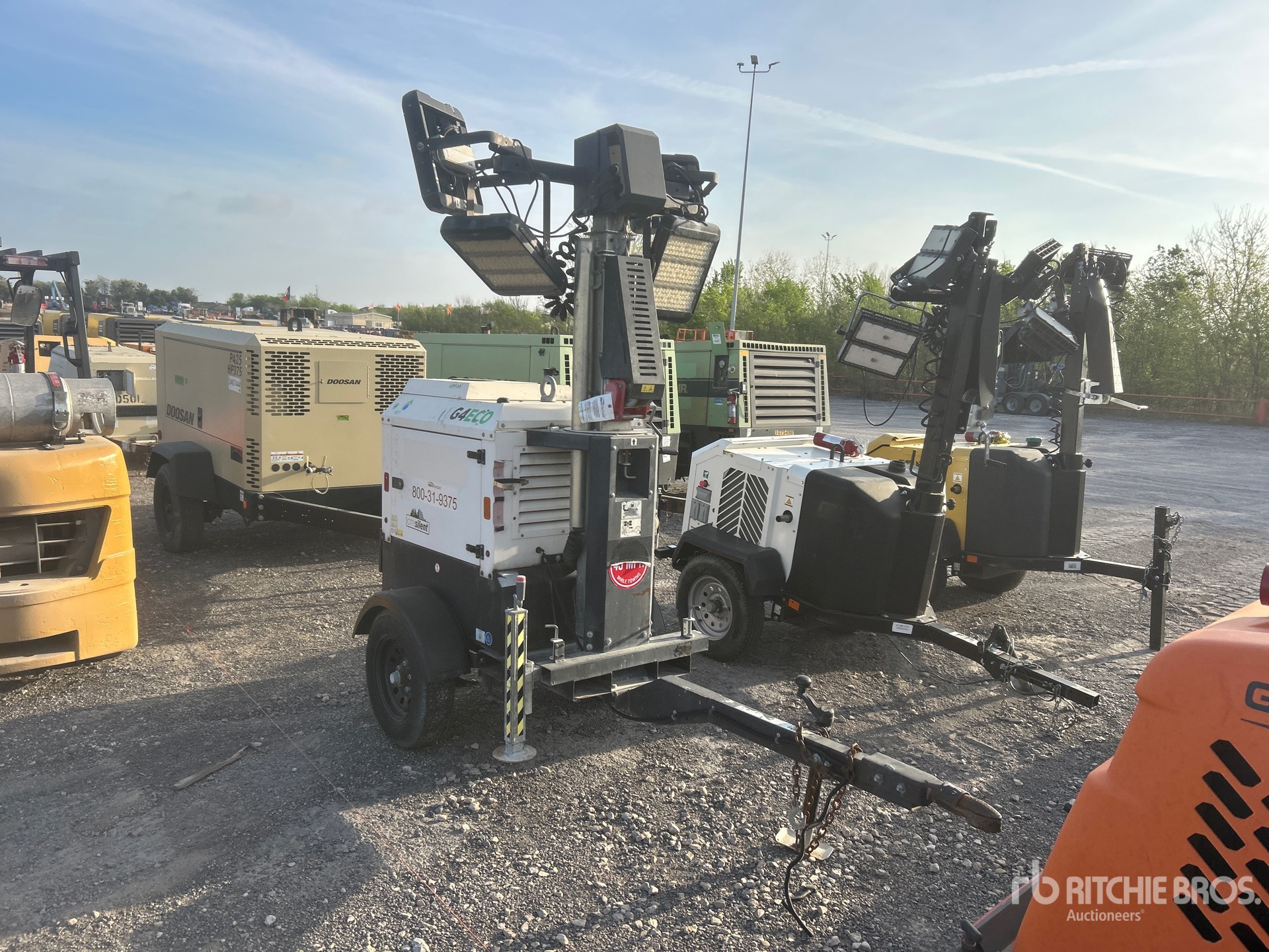 General Appearance with Foto, angolo anteriore destro