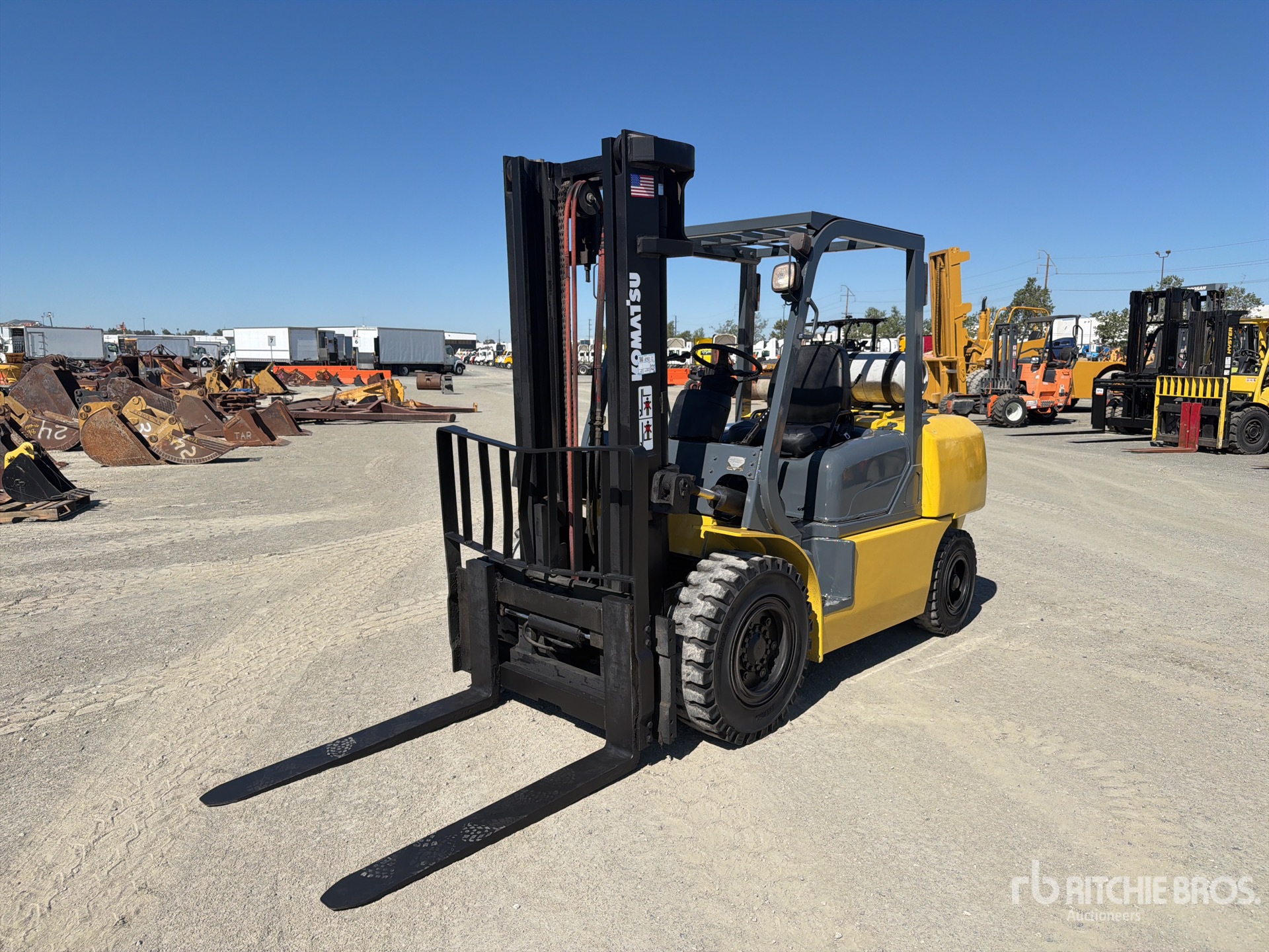 General Appearance with Bild, Ecke vorne links