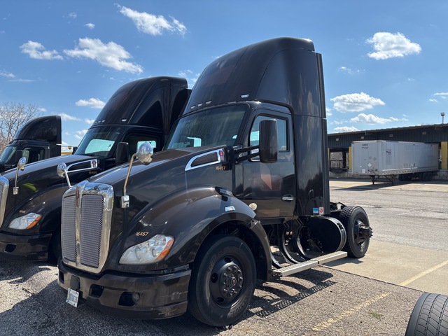 2019 Kenworth T680 4x2 S/A Day Cab Truck Tractor (Inoperable)
