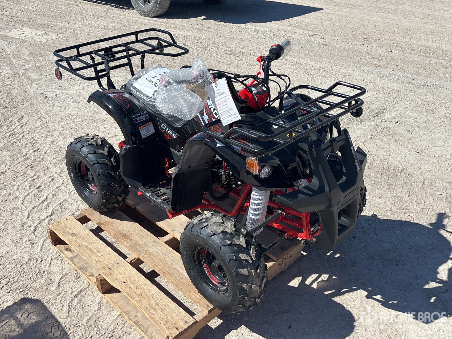 General Appearance with Bild, Ecke vorne rechts