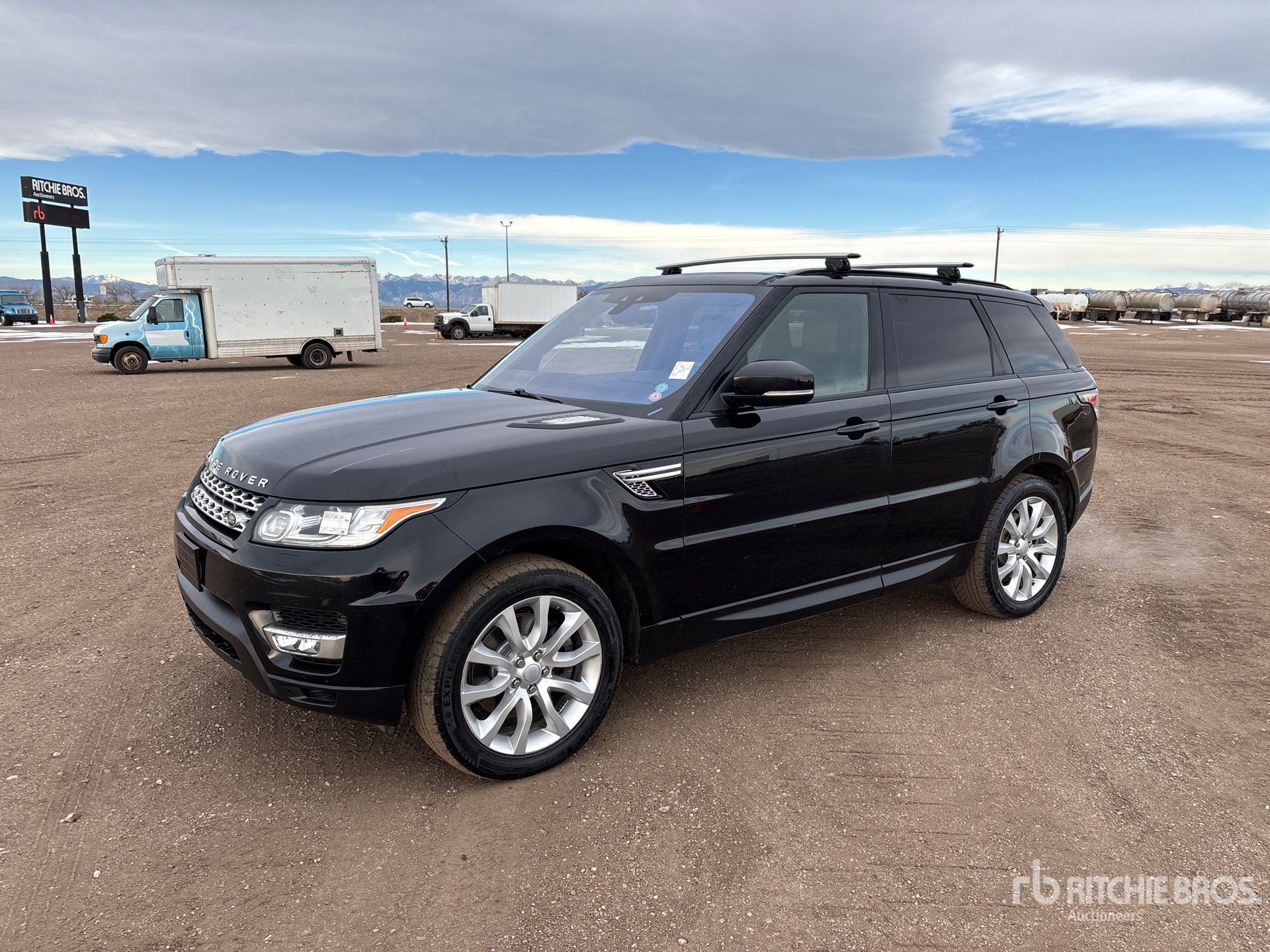 General Appearance with Bild, Ecke vorne links