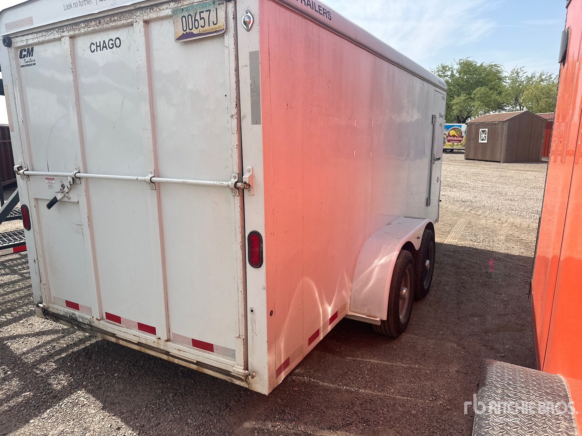 General Appearance with Picture, Right Rear Corner