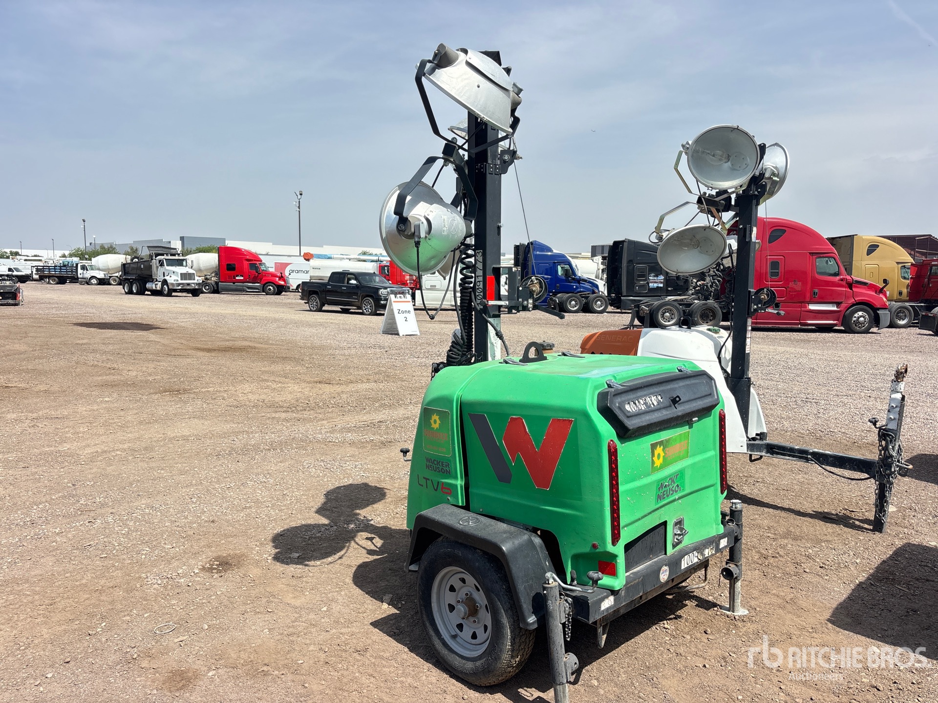 Aspect général with Image, coin arrière gauche