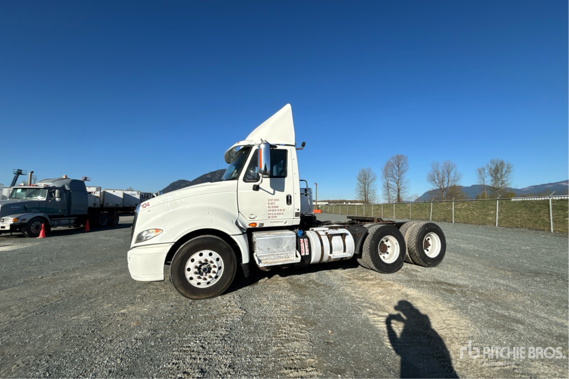 General Appearance with Picture, Left Front Corner