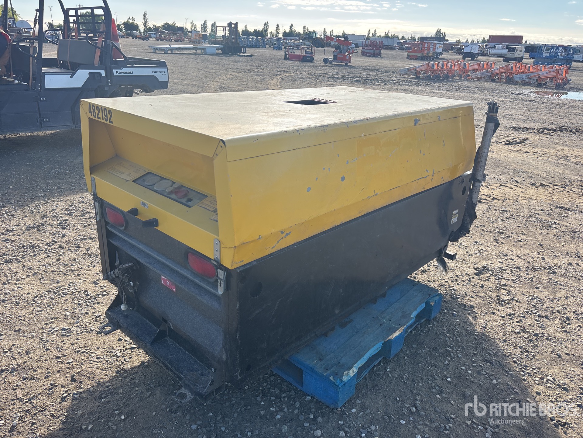 General Appearance with Featured Photo