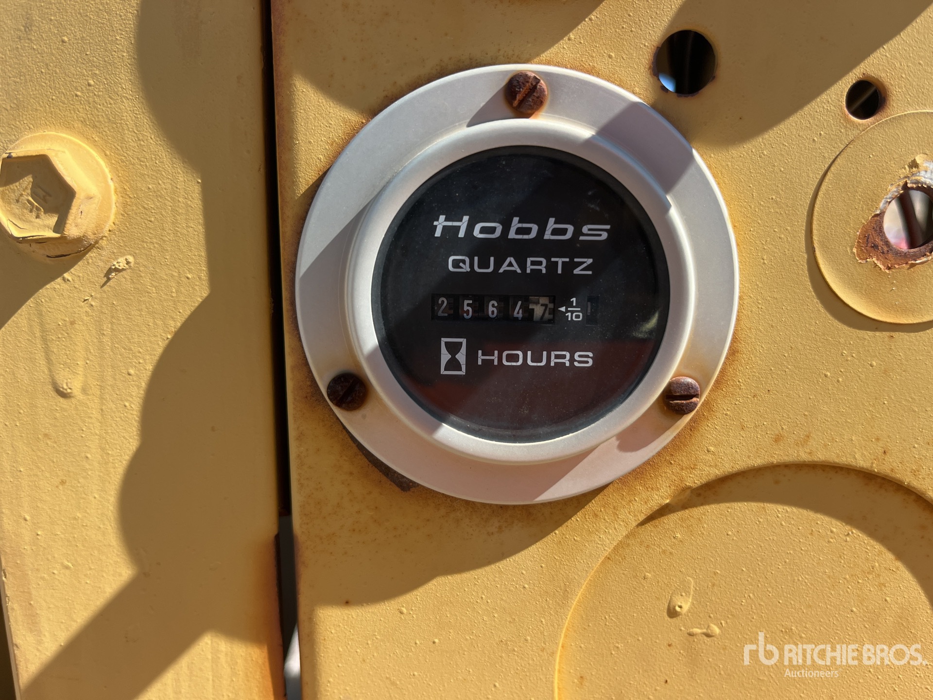 General Appearance with Hour Meter / Odometer