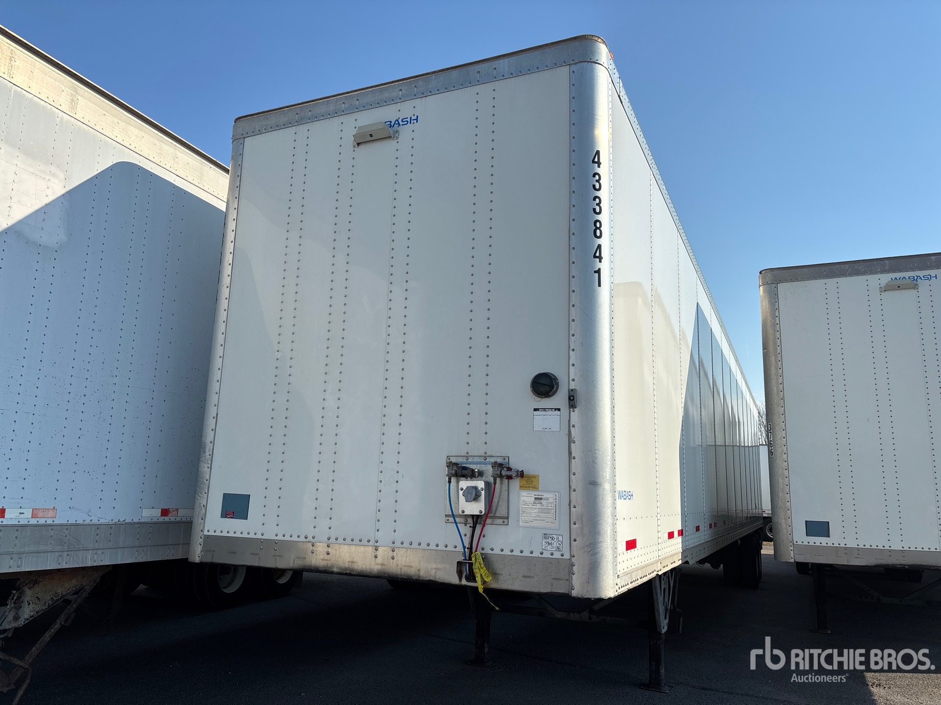 General Appearance with Foto, angolo anteriore sinistro