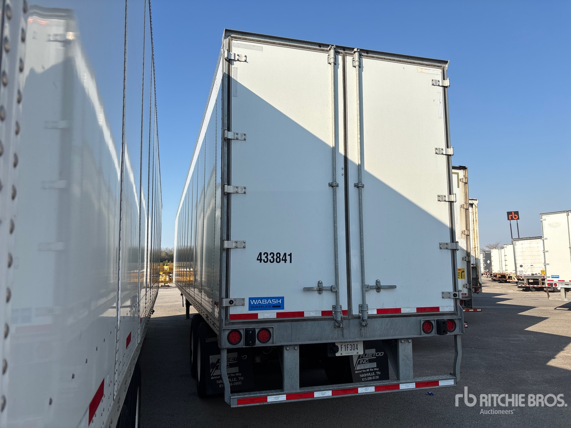 General Appearance with Foto, angolo posteriore sinistro