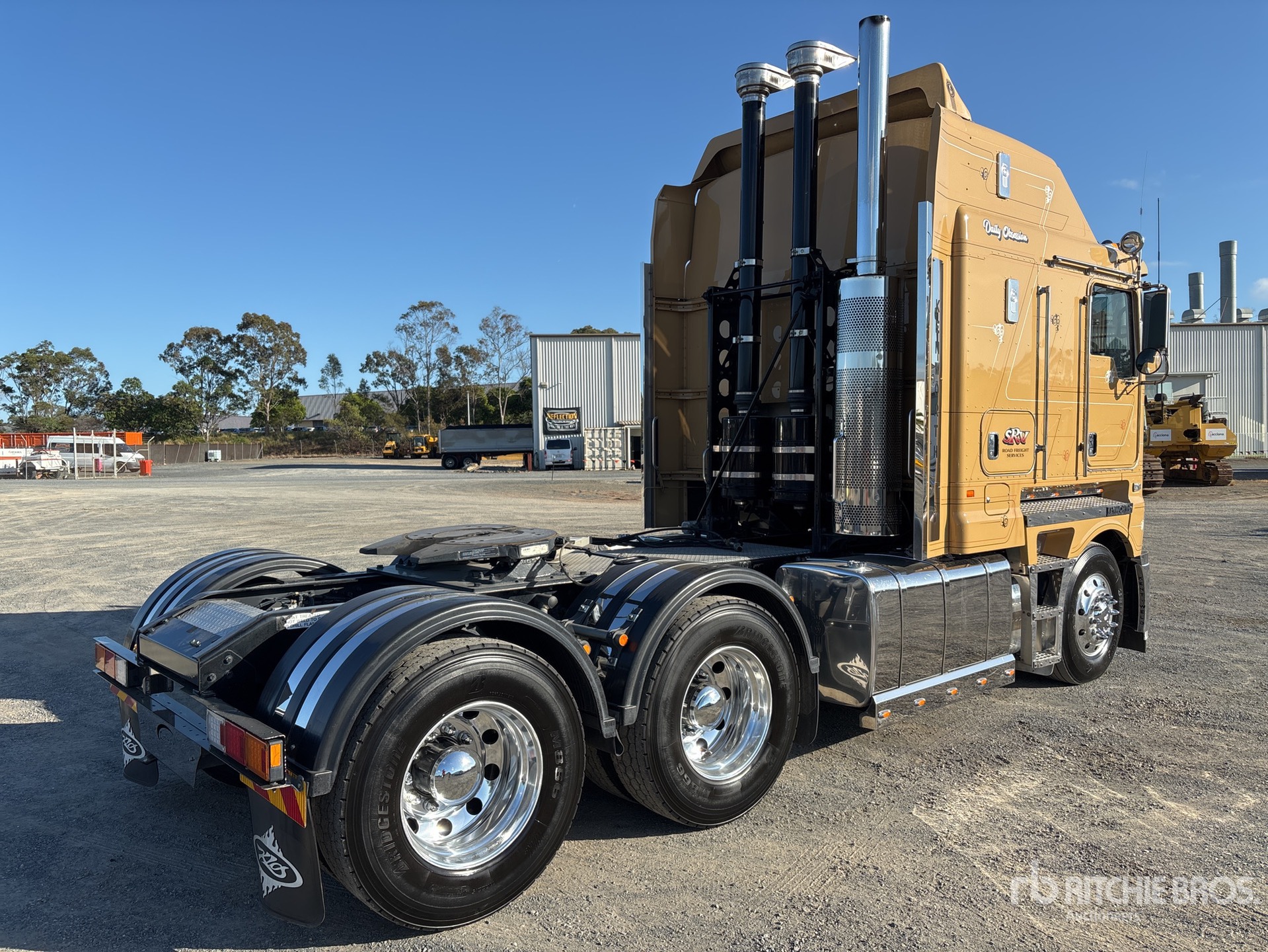 General Appearance with Picture, Left Rear Corner