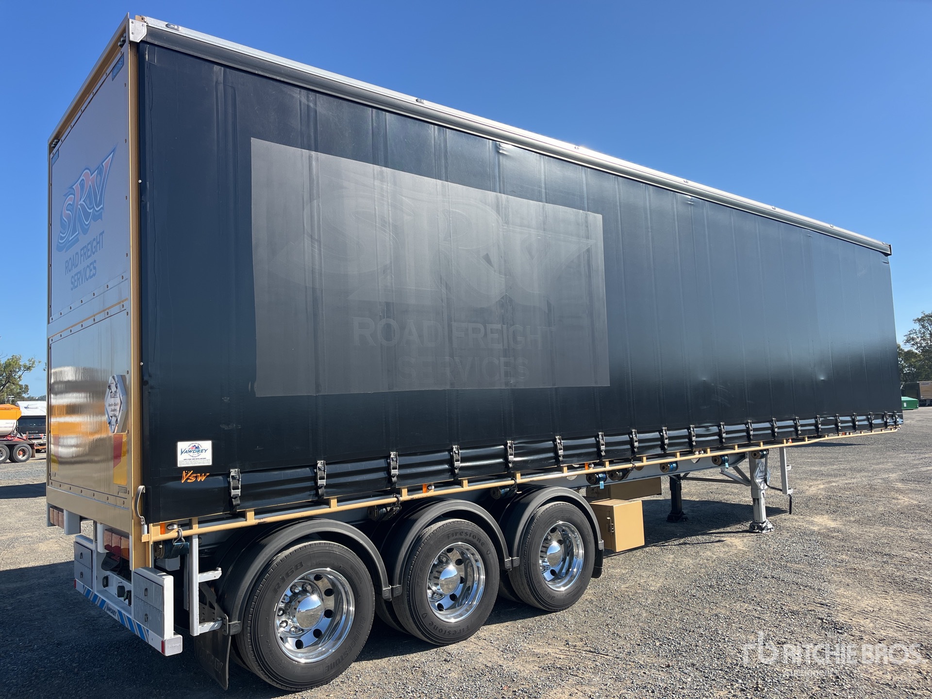 General Appearance with Imagen: esquina trasera izquierda