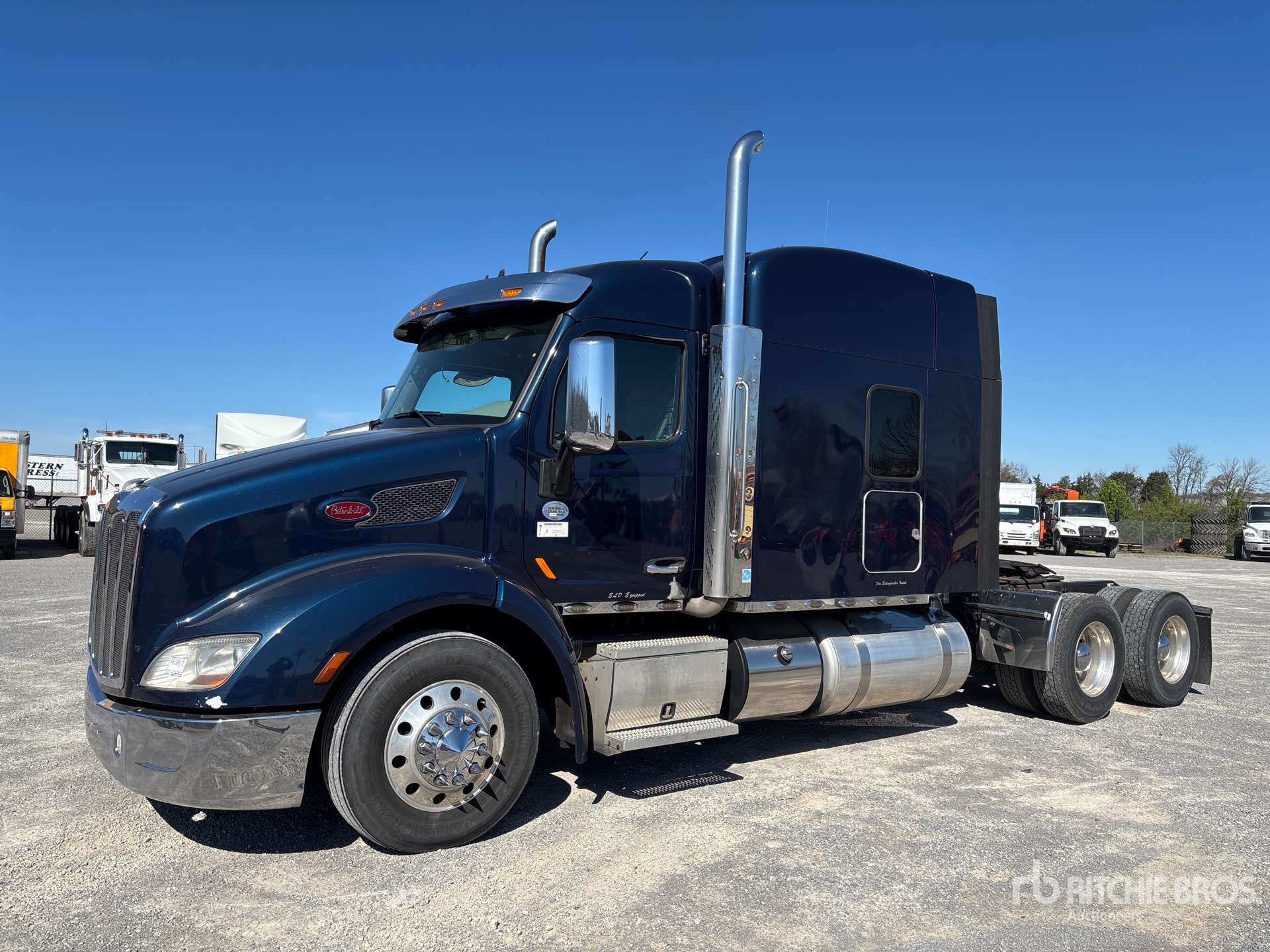 General Appearance with Picture, Left Front Corner