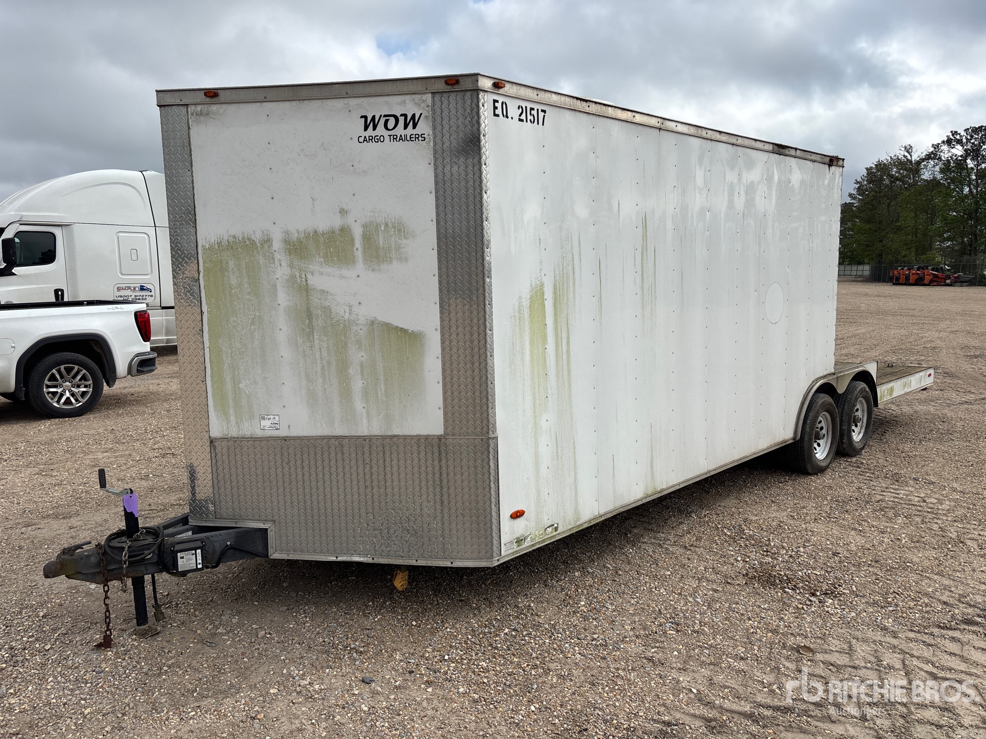 General Appearance with Picture, Left Front Corner