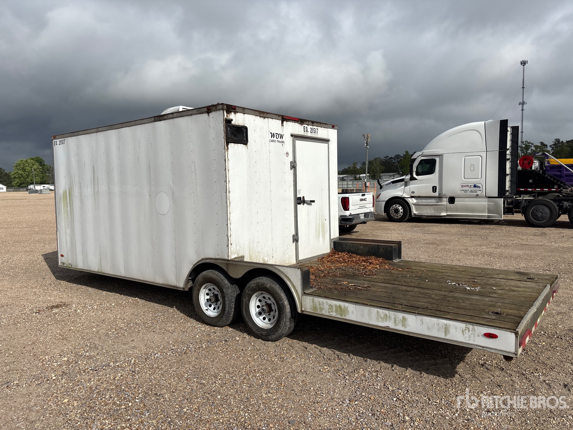 General Appearance with Picture, Left Rear Corner