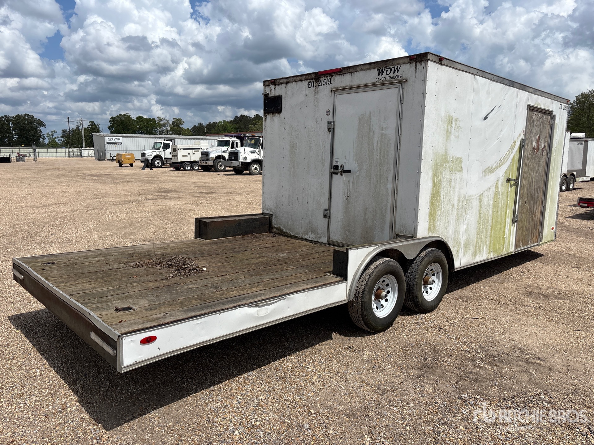 General Appearance with Image, coin arrière droit