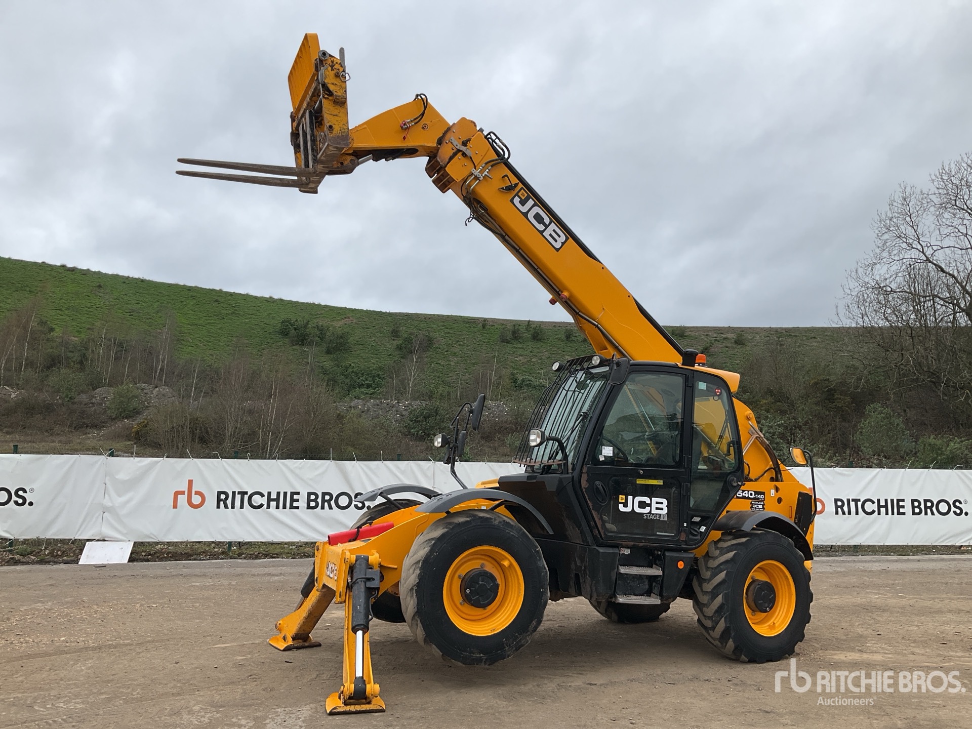 General Appearance with Featured Photo