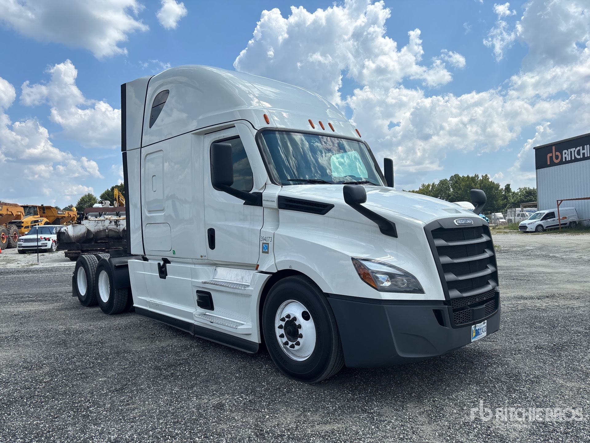 2022 Freightliner CASCADIA 126