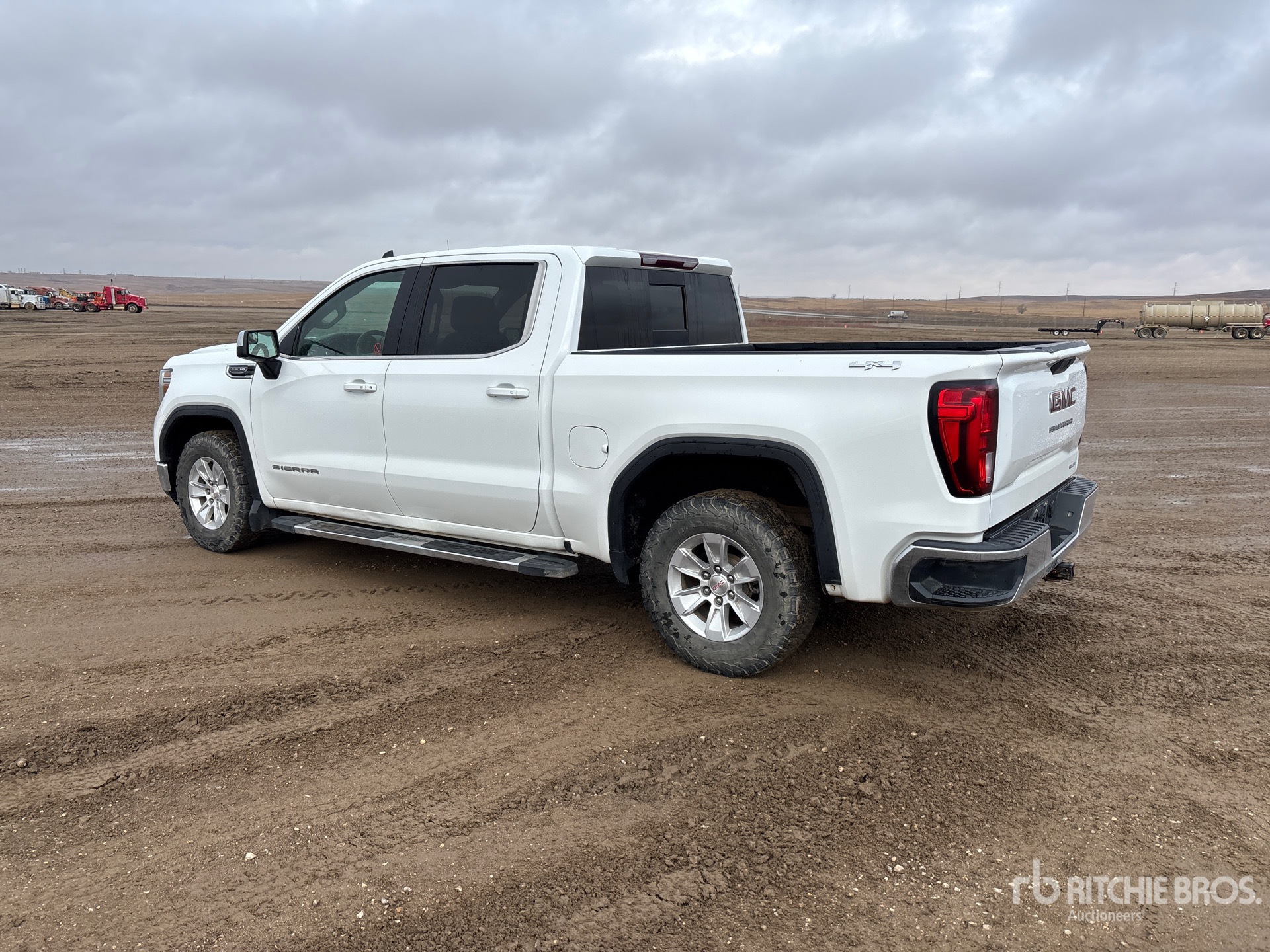 General Appearance with Picture, Left Rear Corner