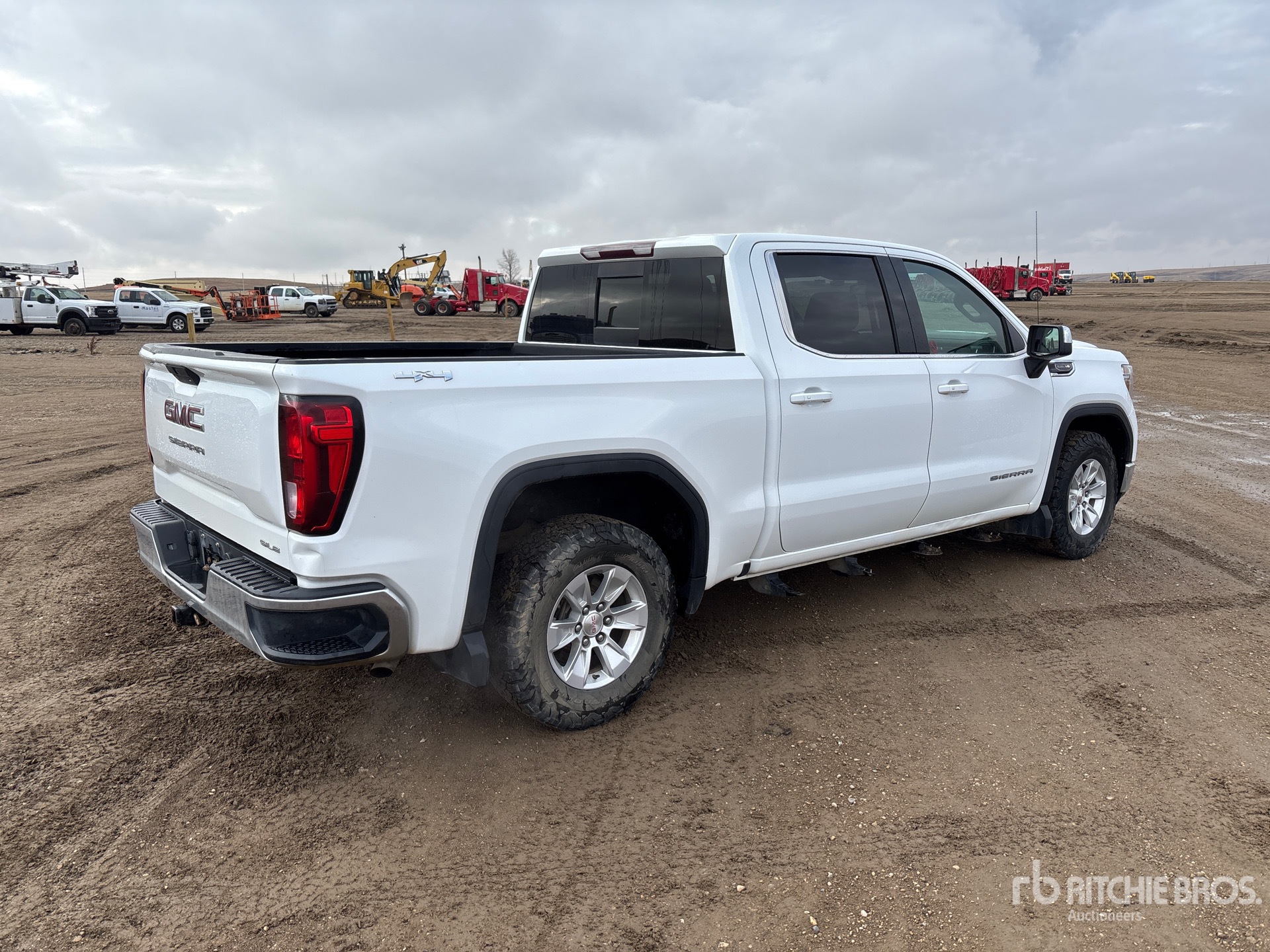 General Appearance with Picture, Right Rear Corner