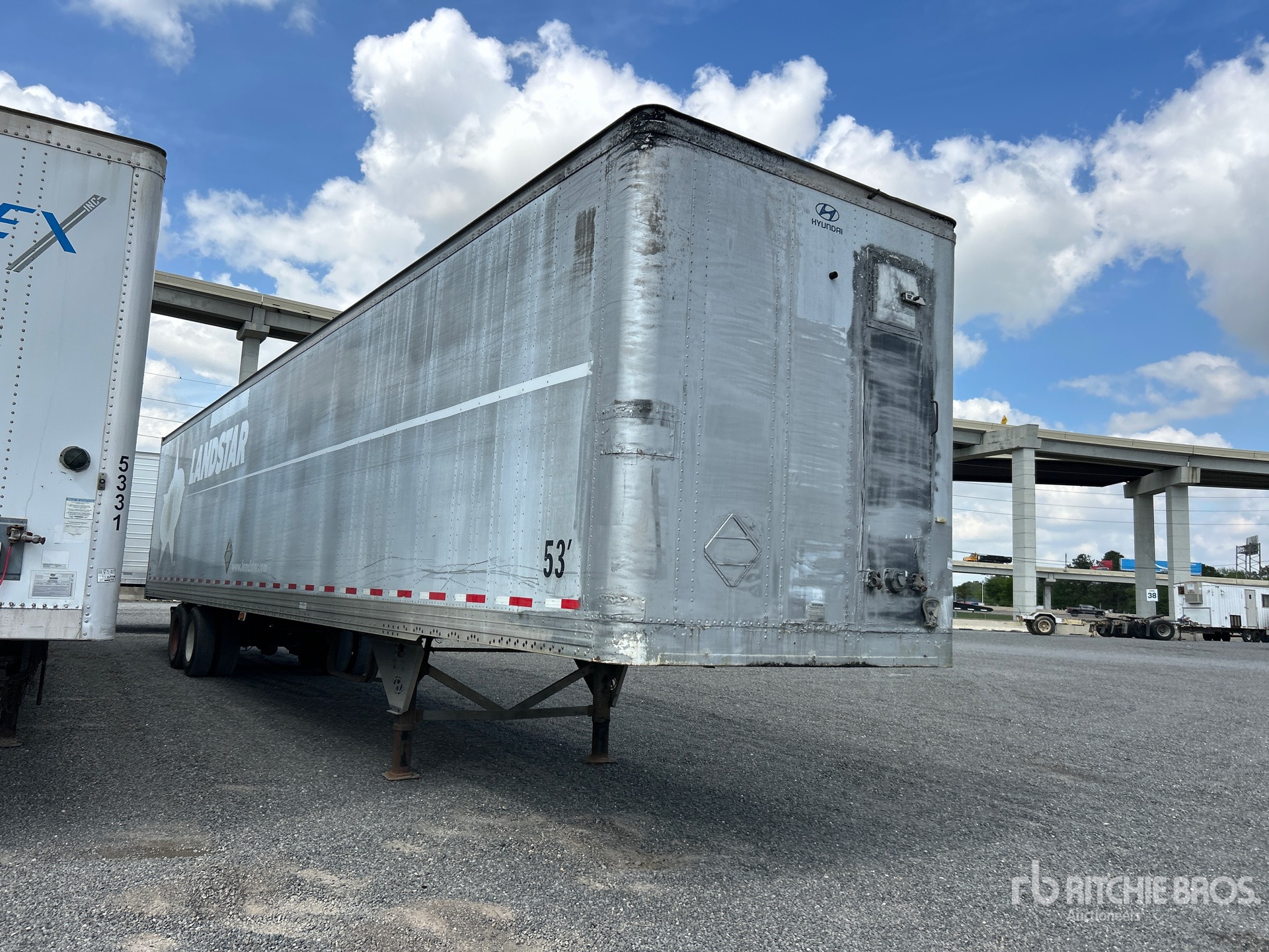 General Appearance with Foto, angolo anteriore destro