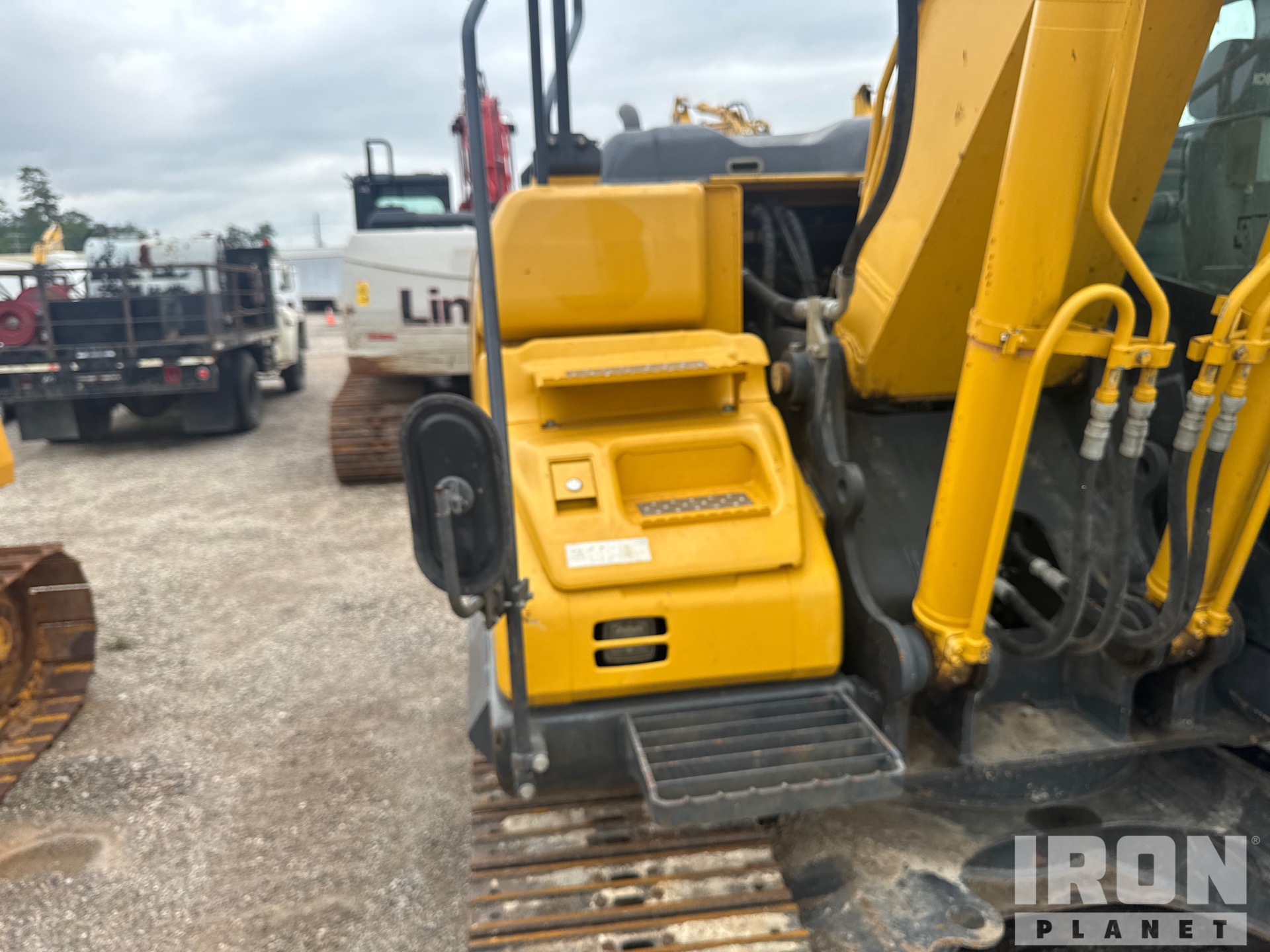 2021 Kobelco SK130LC-11