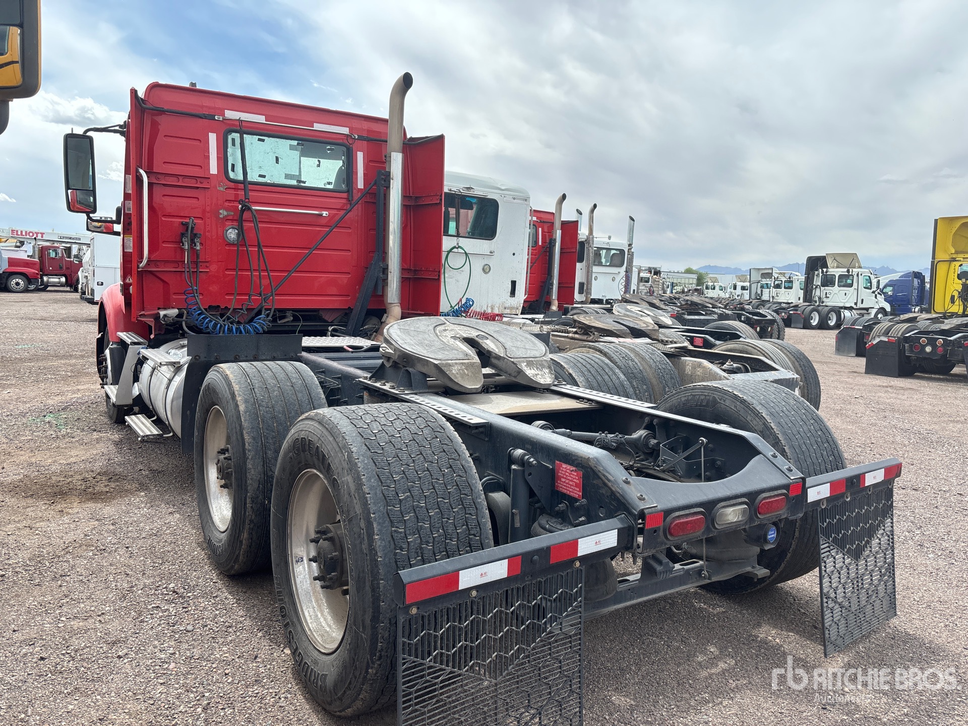 General Appearance with Imagen: esquina trasera izquierda