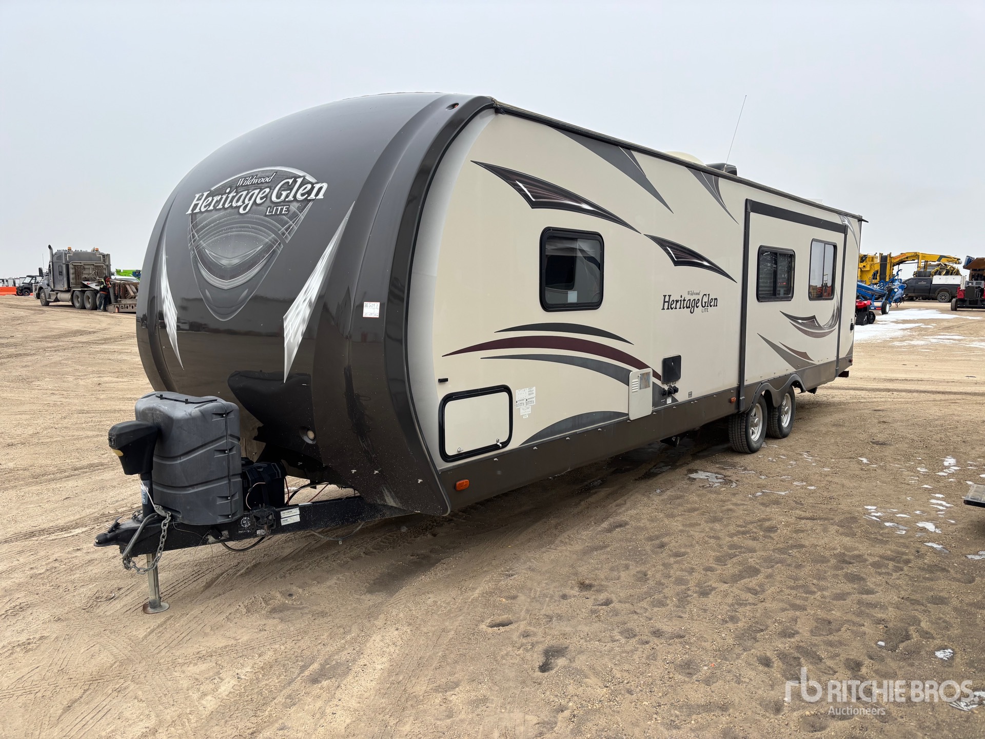 General Appearance with Picture, Left Front Corner