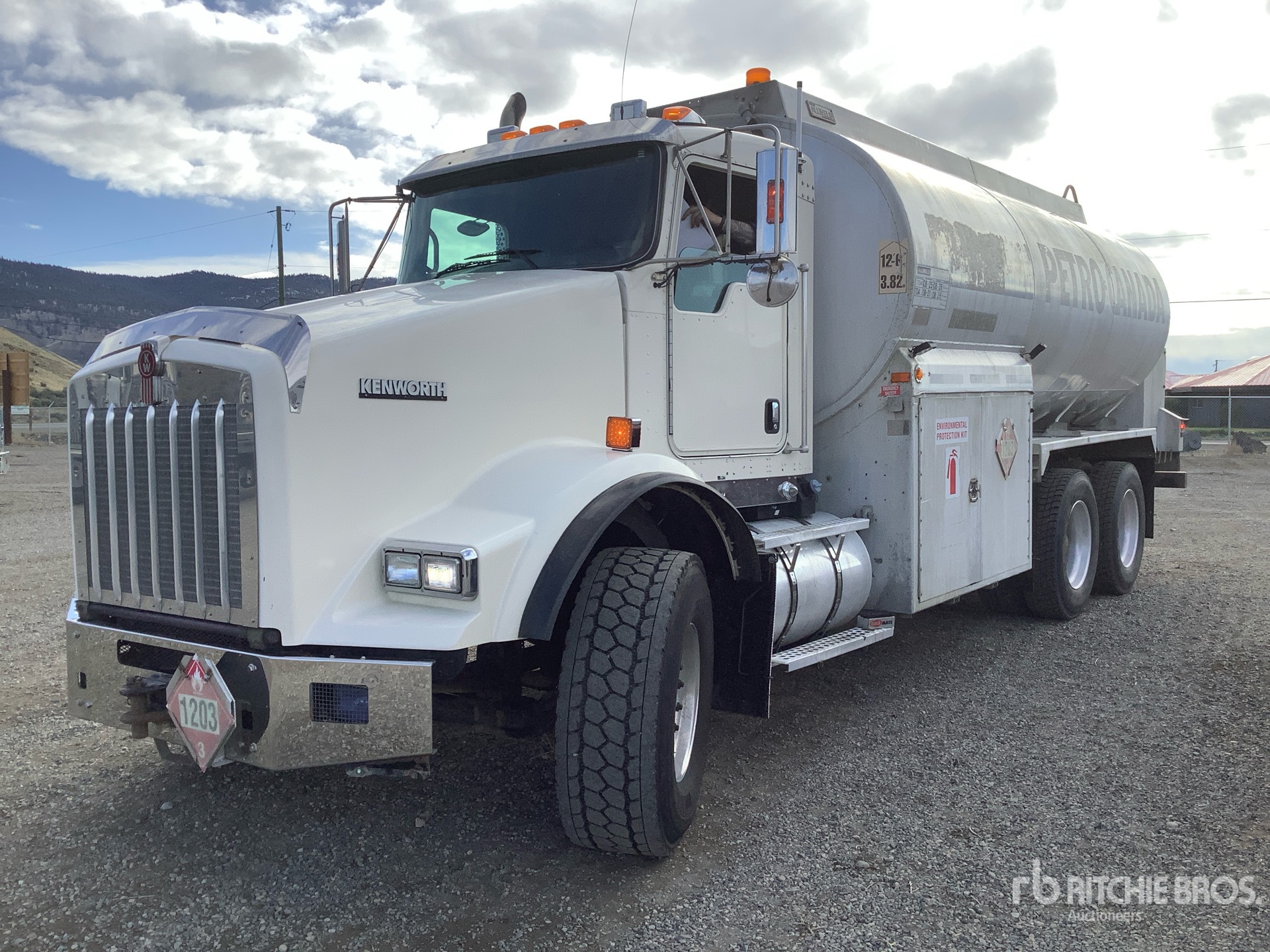 General Appearance with Featured Photo