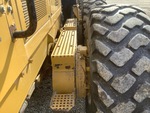Drivetrain: Motor grader with
