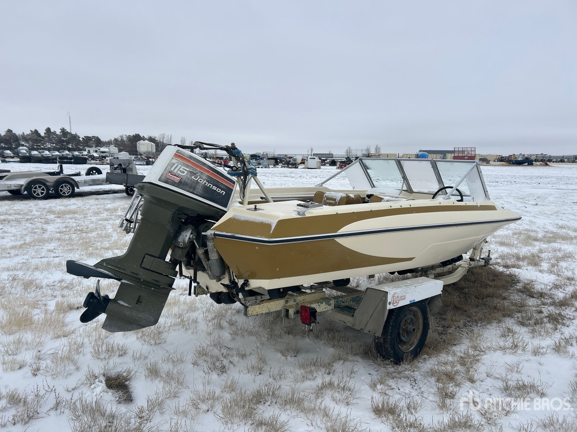 General Appearance with Imagen: esquina trasera derecha