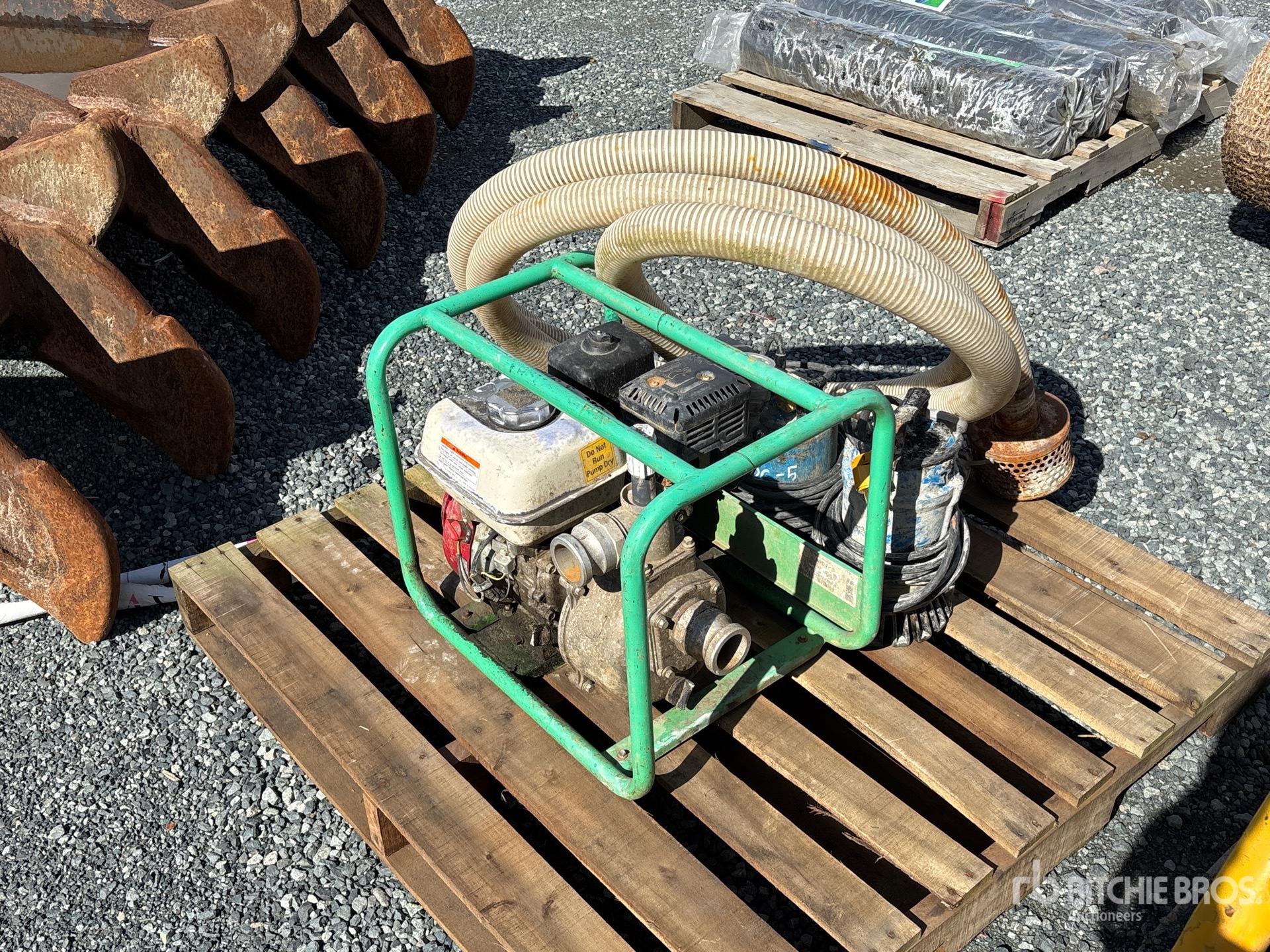 General Appearance with Imagen: esquina trasera derecha