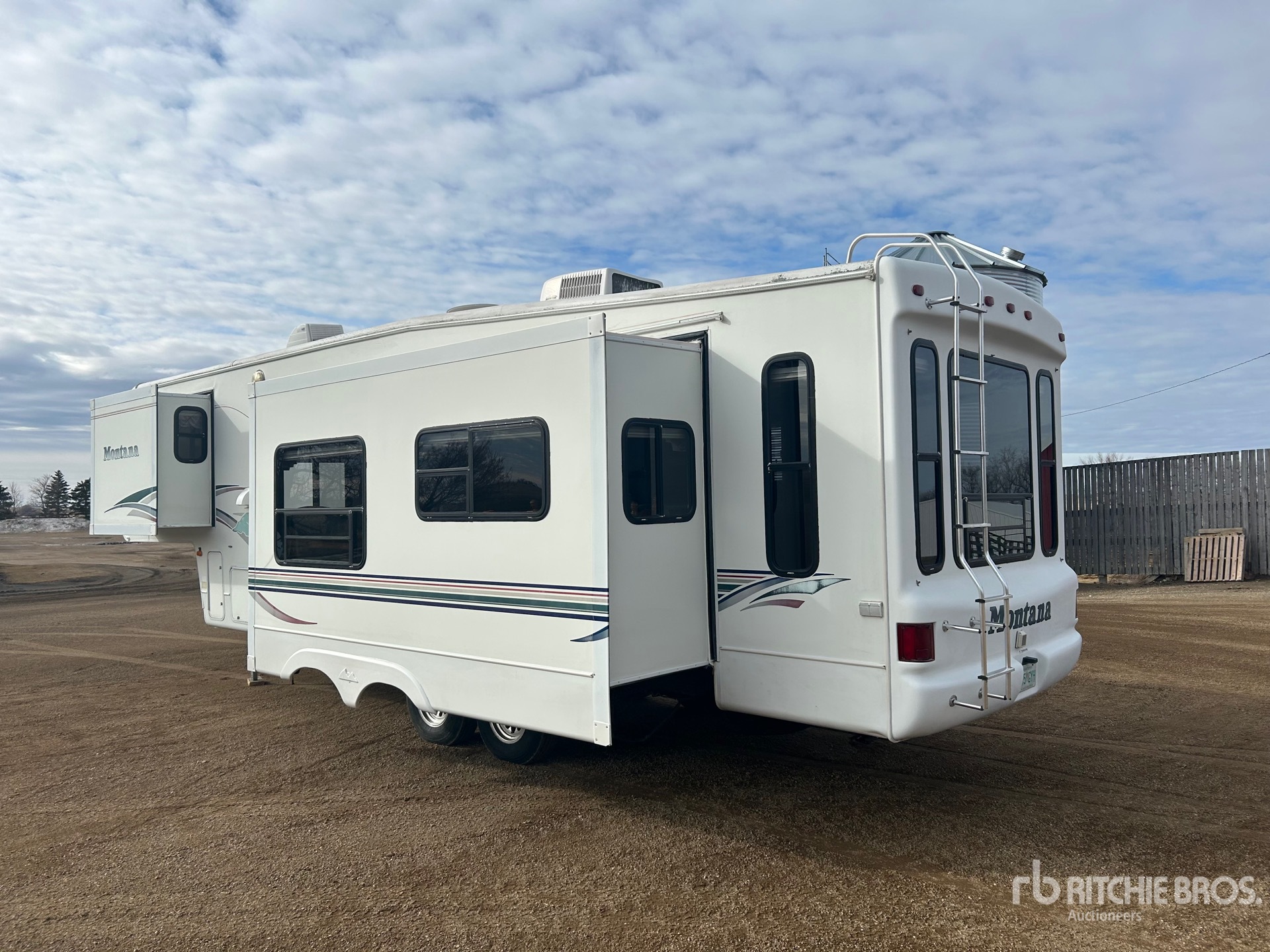 General Appearance with Imagen: esquina trasera izquierda