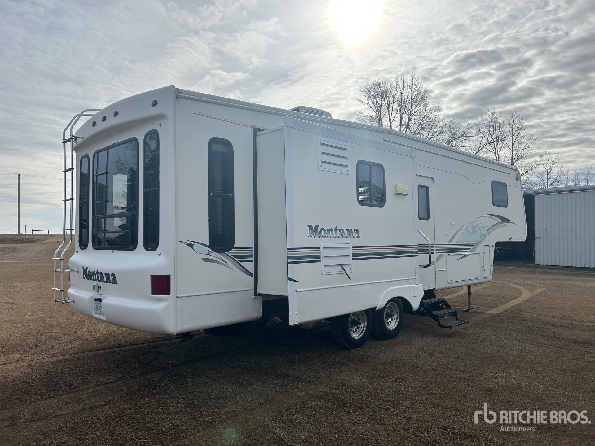 General Appearance with Imagen: esquina trasera derecha