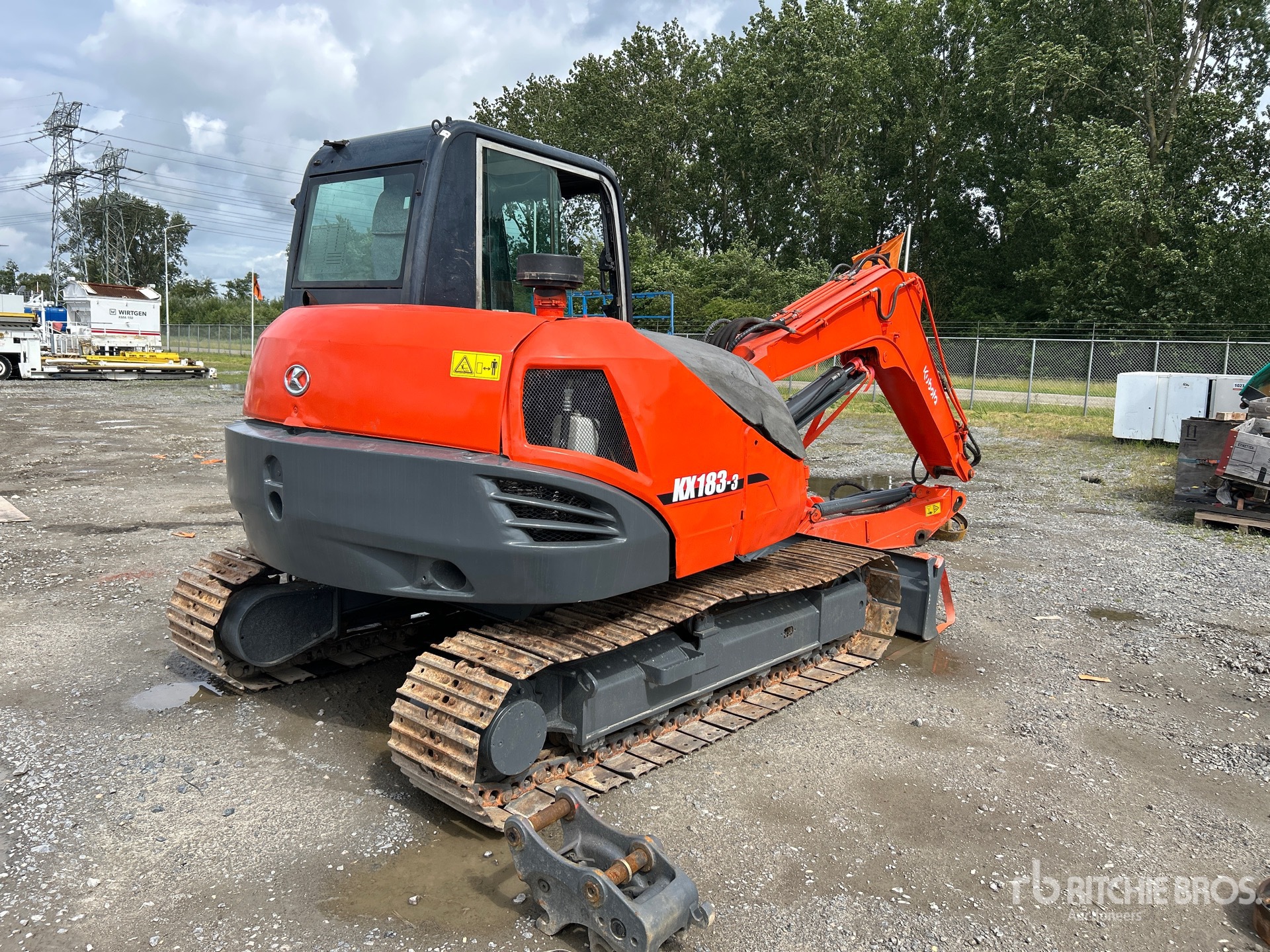 General Appearance with Picture, Right Rear Corner