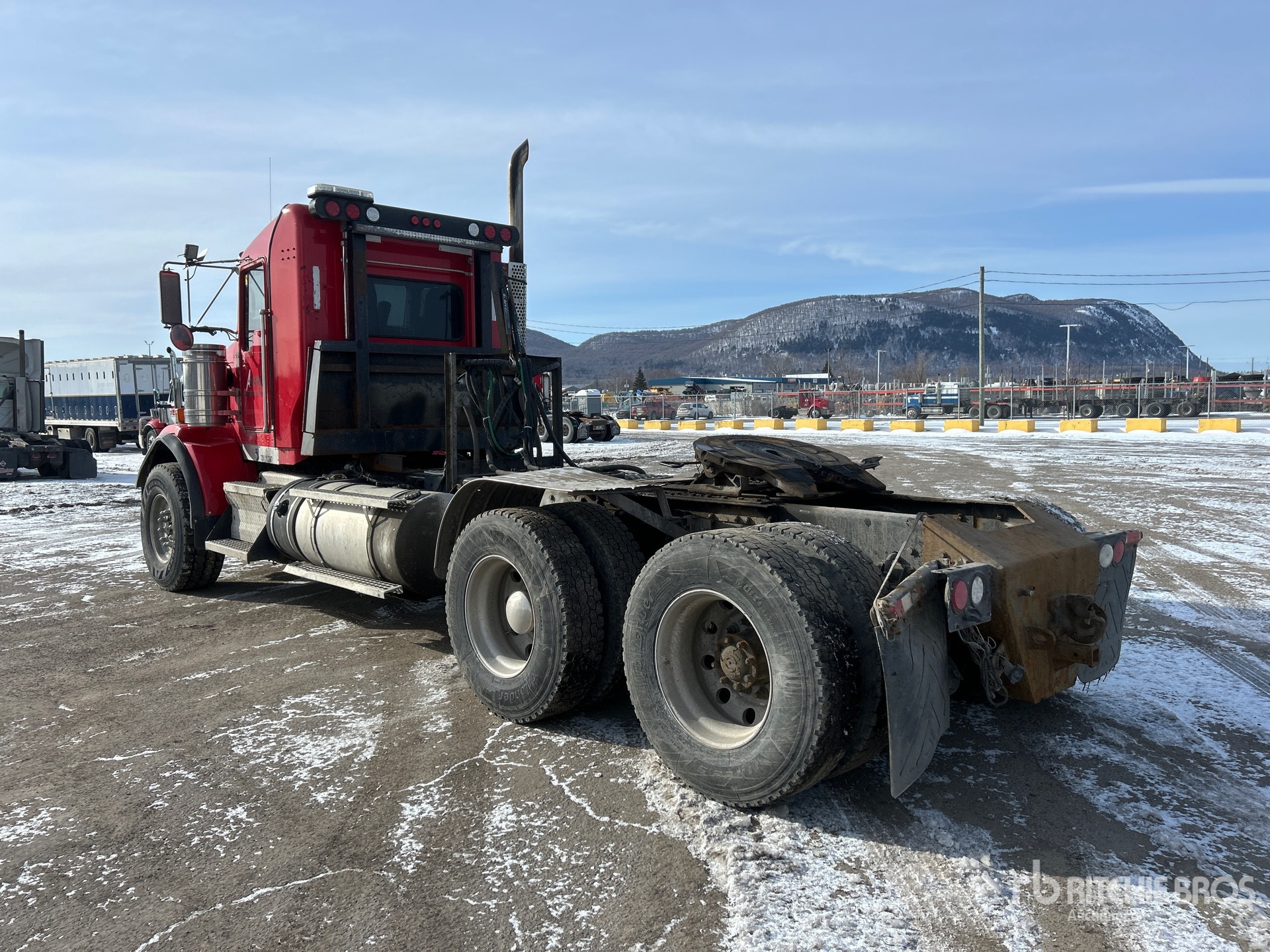 Aspect général with Image, coin arrière gauche
