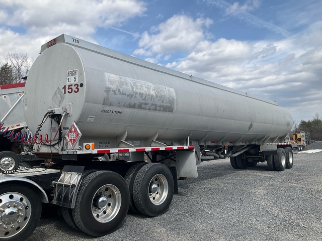 1996 Heil M967 12500 gal T/A Tanker Trailer