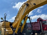 Hydraulics with Ausleger Hubzylinder