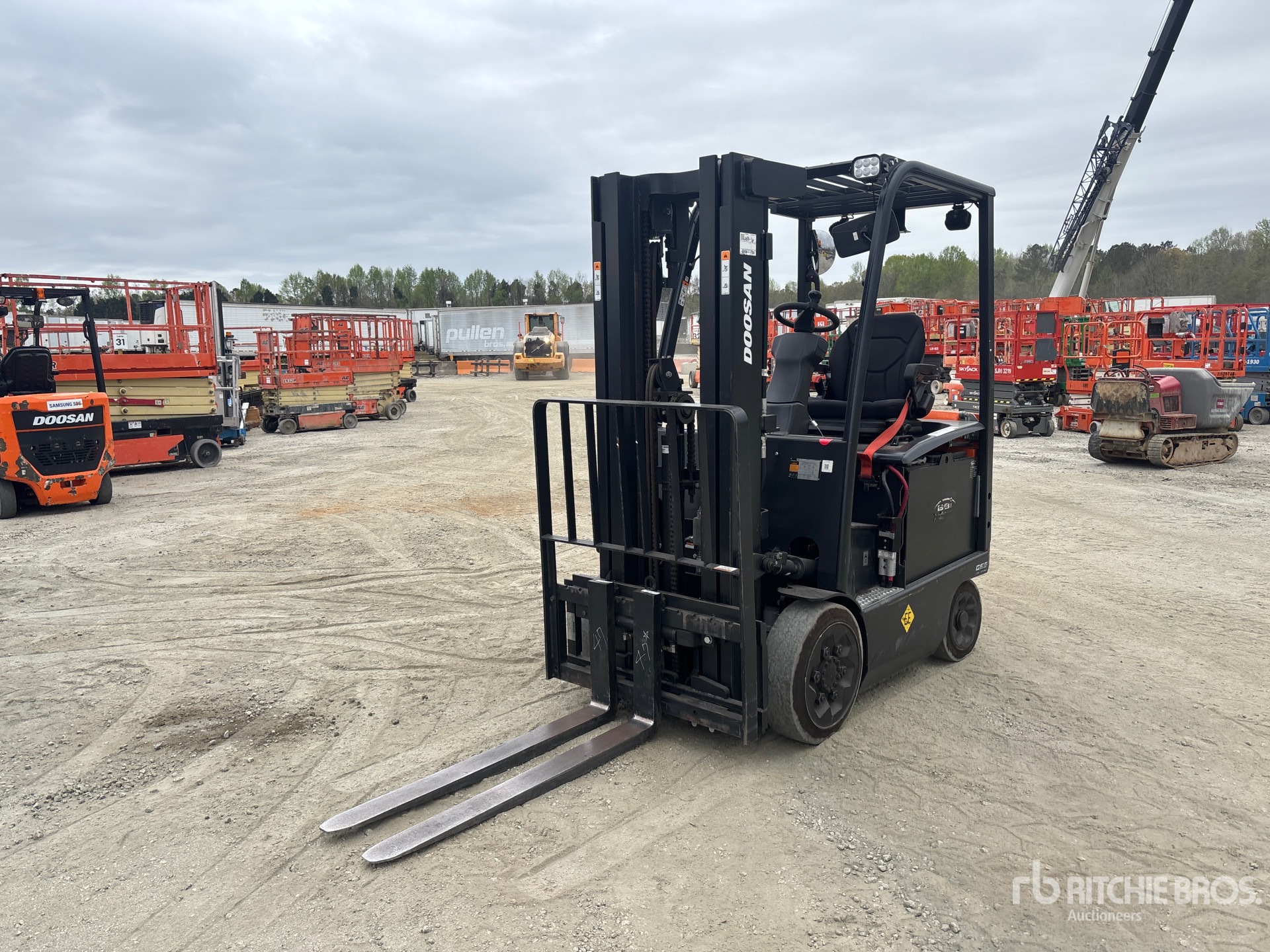 General Appearance with Image, coin avant gauche