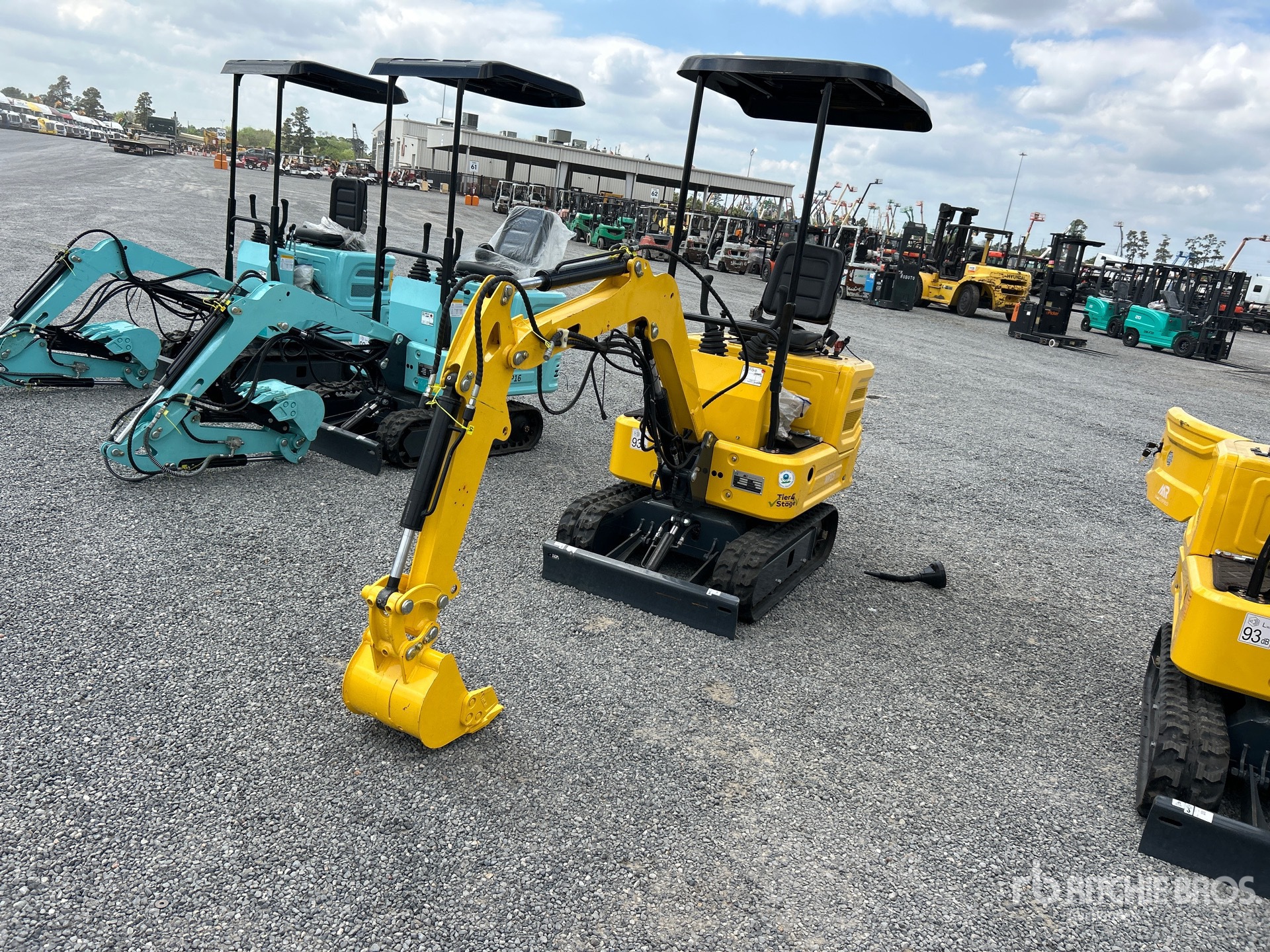 General Appearance with Featured Photo