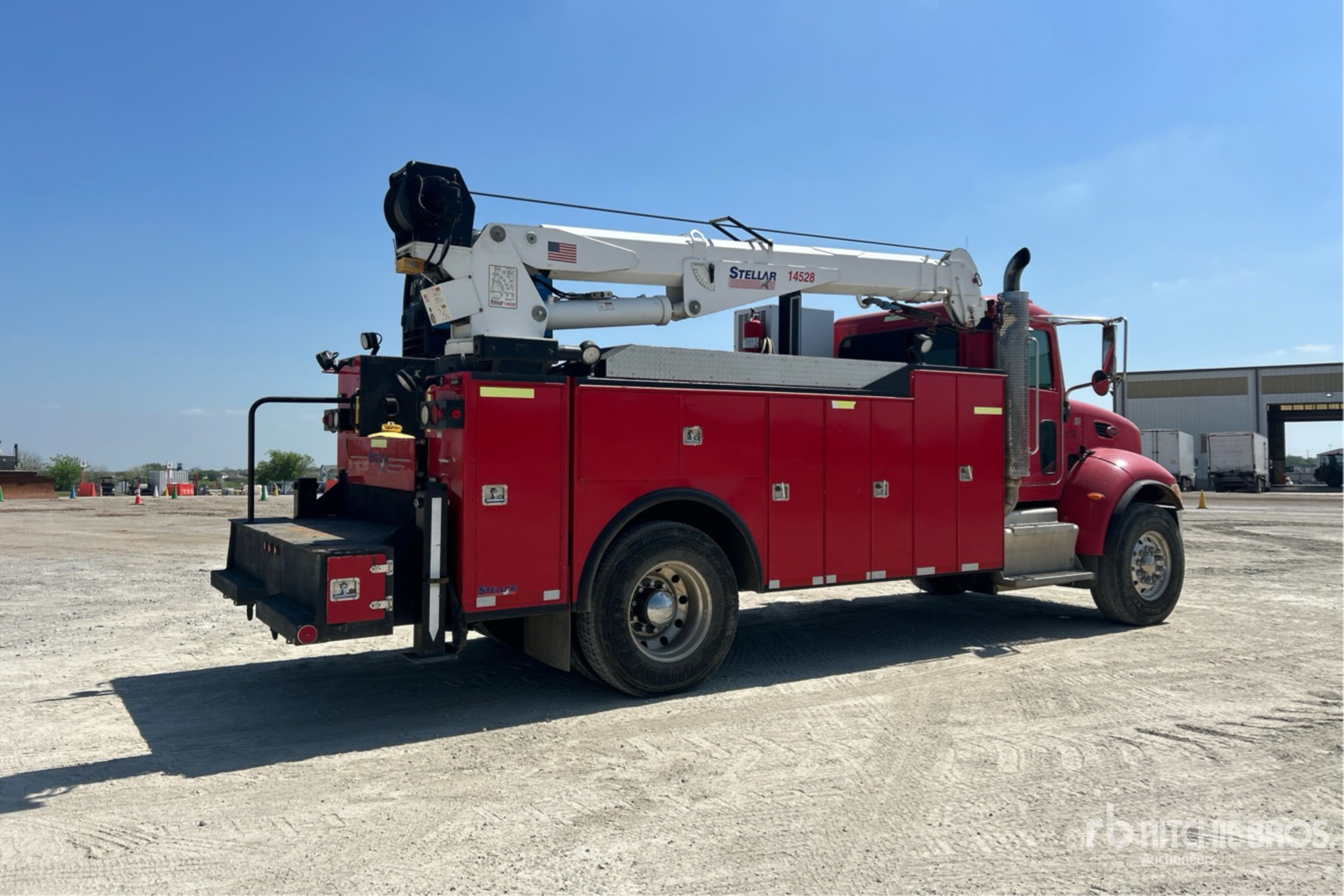 General Appearance with Bild, Ecke hinten rechts