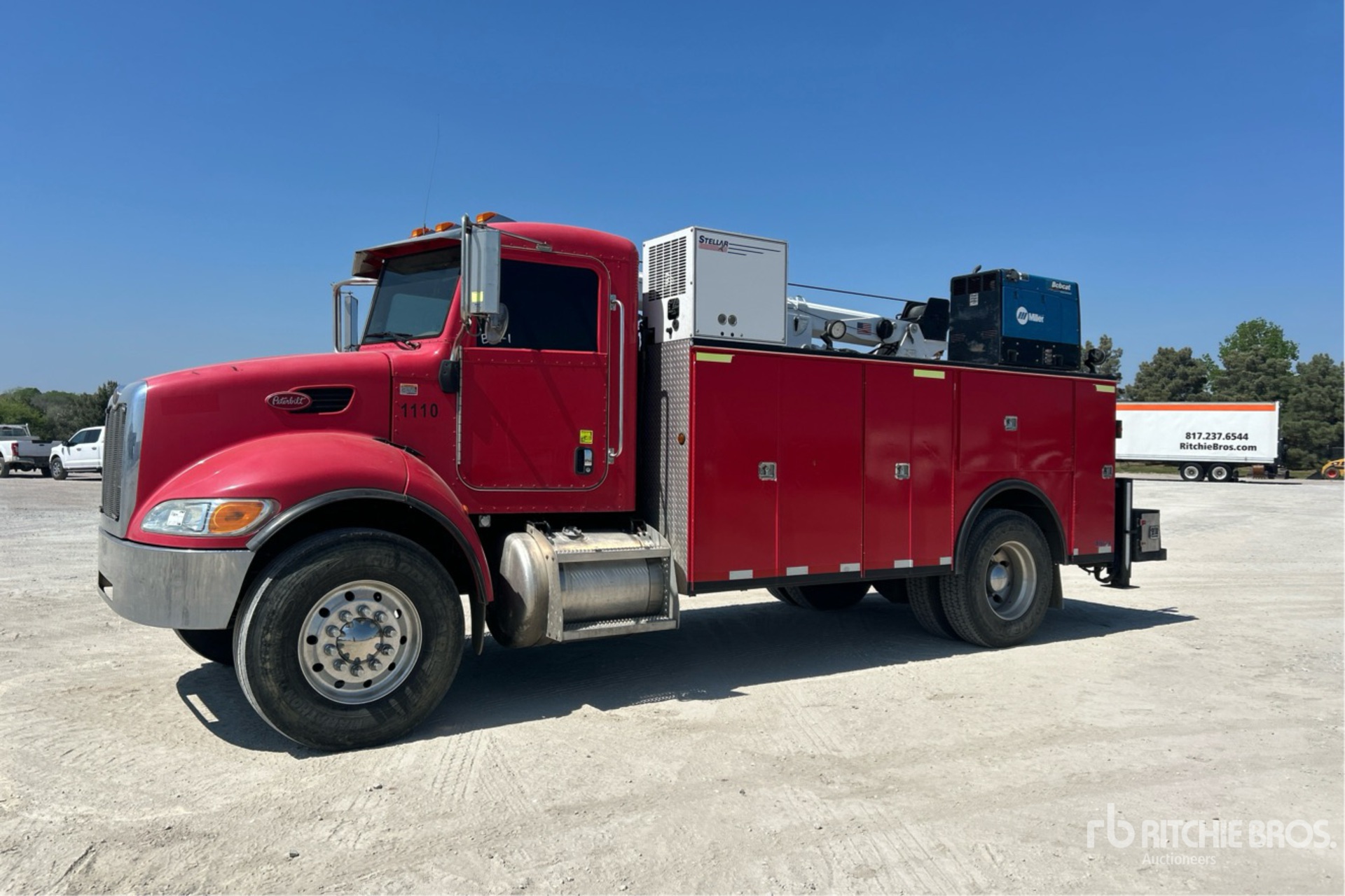 General Appearance with Bild, Ecke vorne links