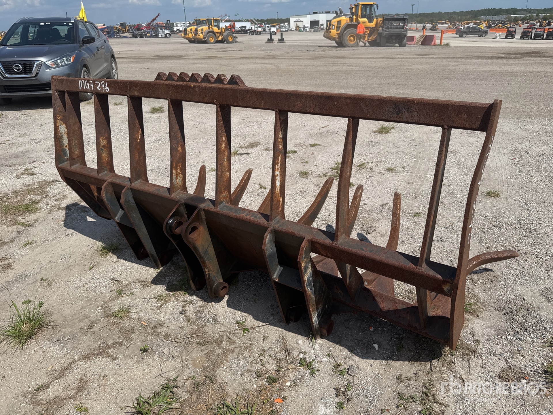 Aspect général with Image, coin arrière gauche