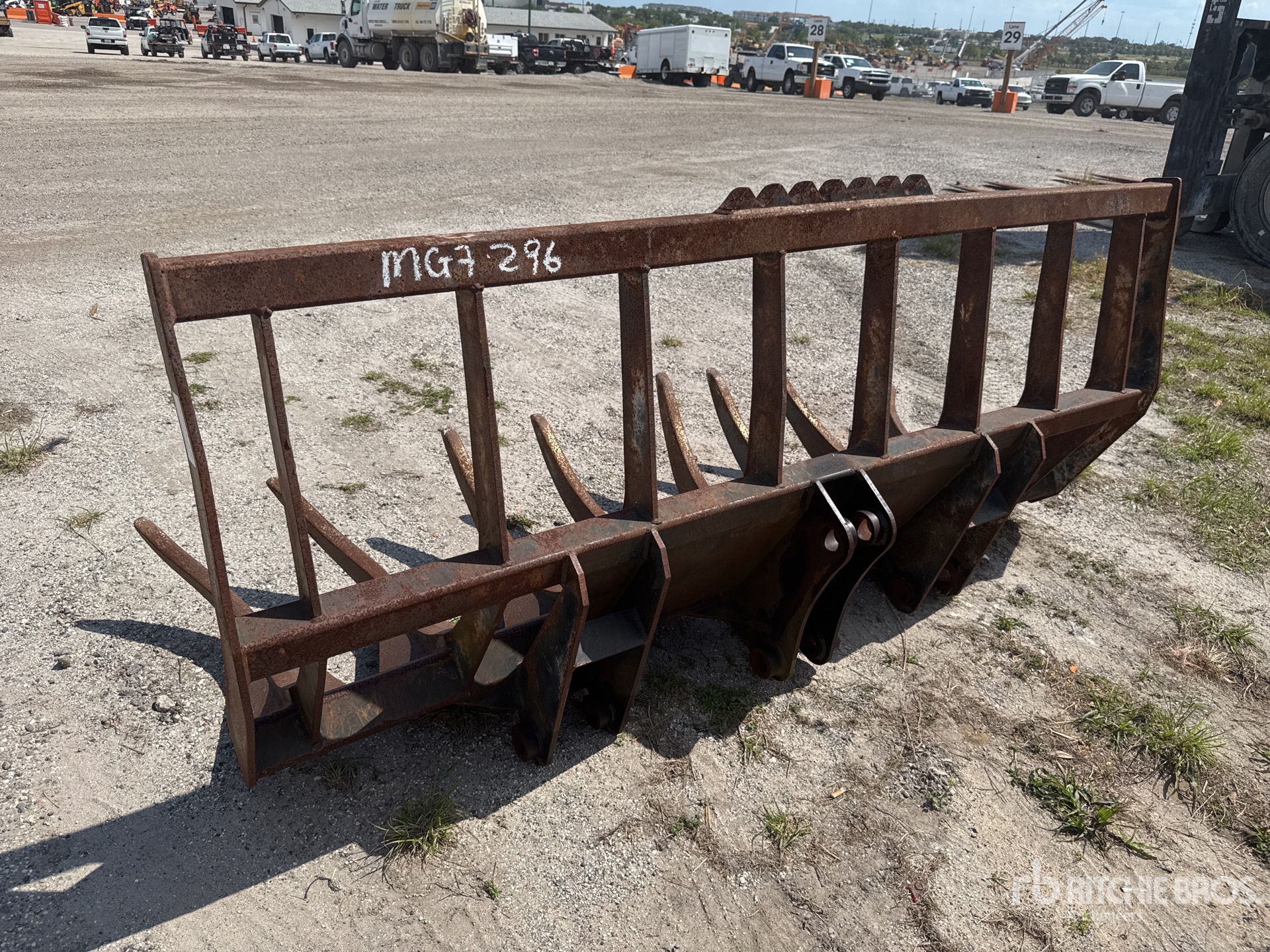 Aspect général with Image, coin arrière droit