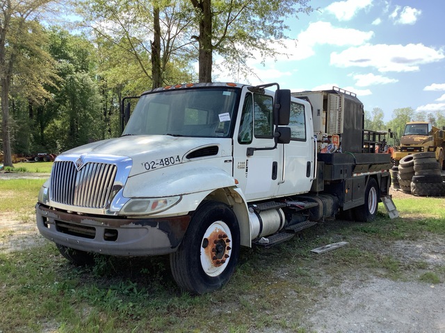 2005 International 4300 Flatbed Truck (Inoperable)