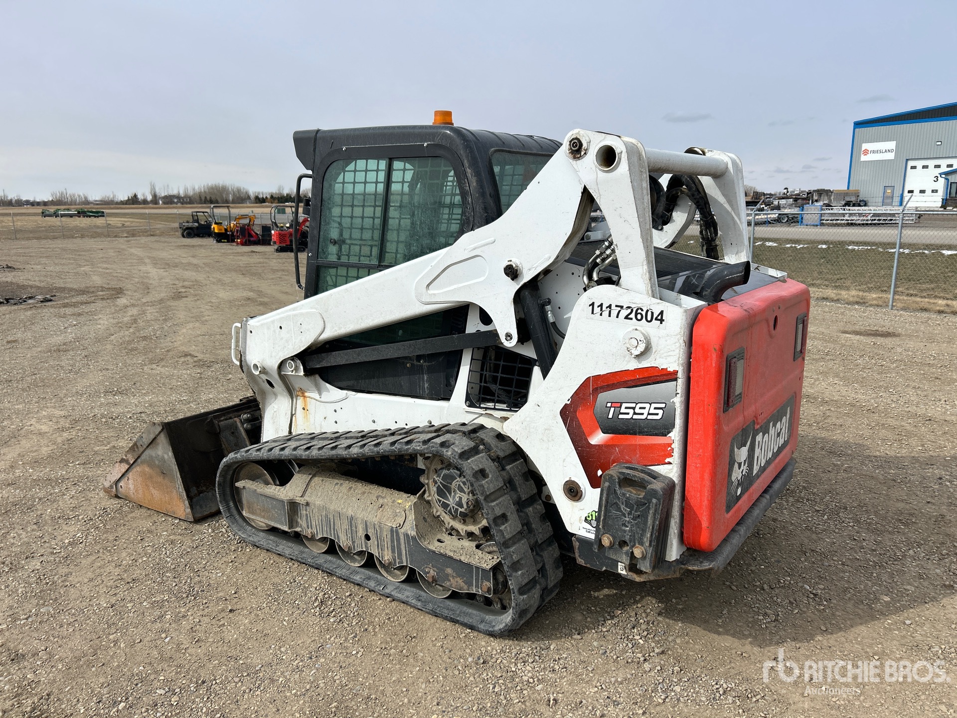 General Appearance with Foto, angolo posteriore sinistro